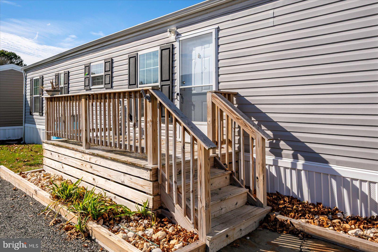 SALT LIFE PARK LLC - Residential