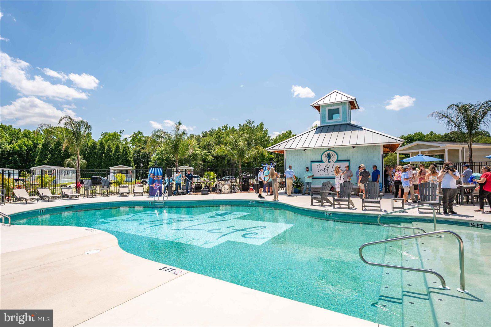 SALT LIFE PARK LLC - Residential