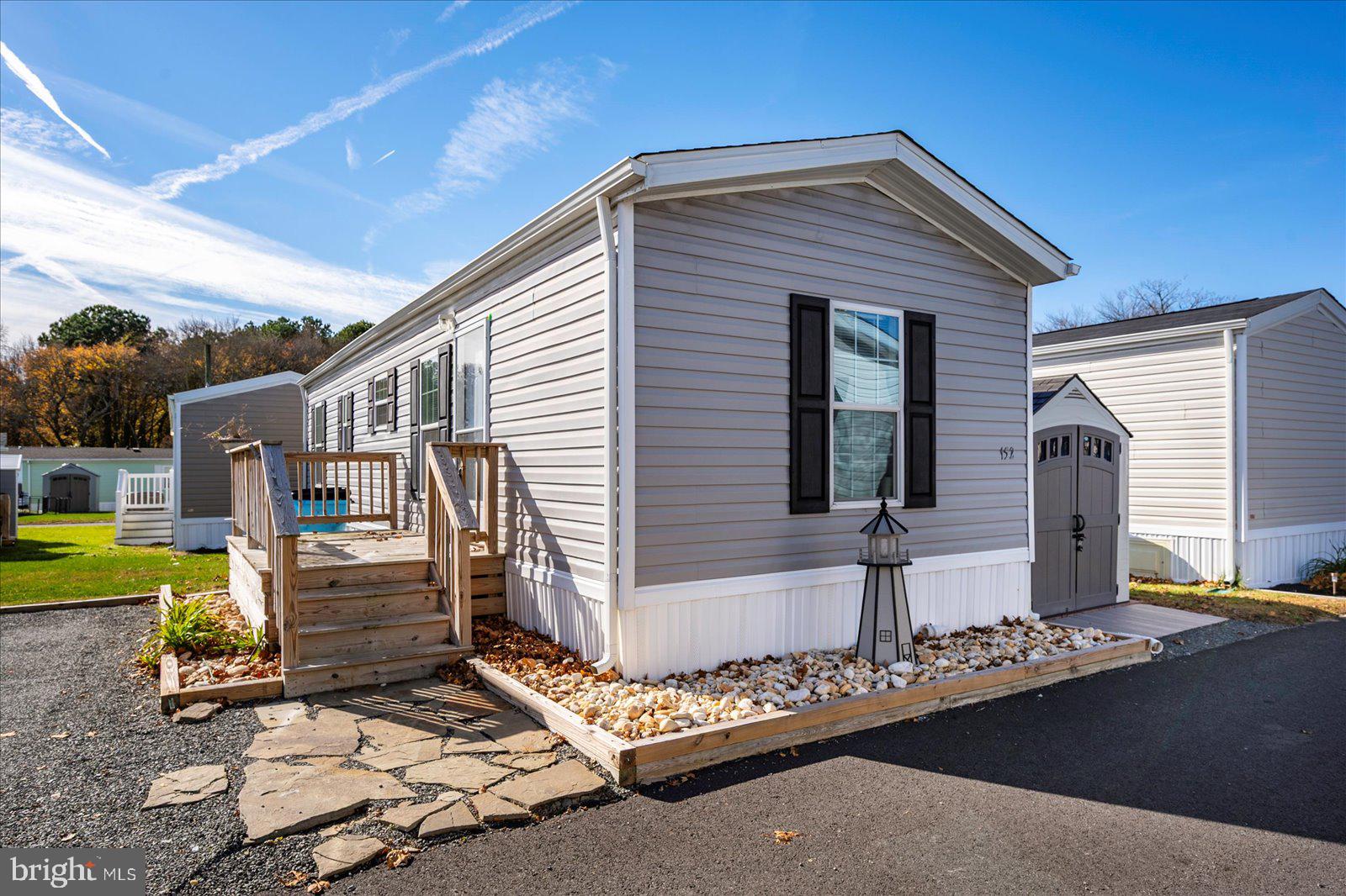 SALT LIFE PARK LLC - Residential