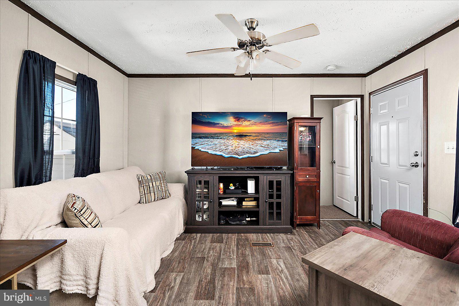 SALT LIFE PARK LLC - Residential