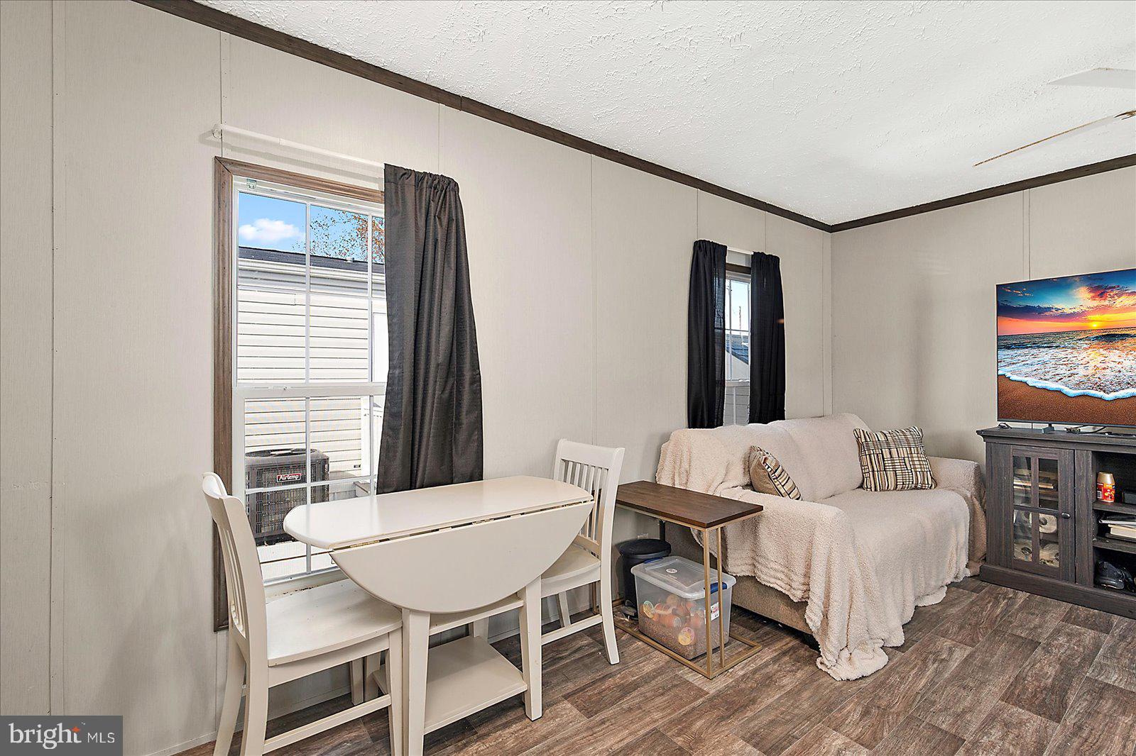 SALT LIFE PARK LLC - Residential