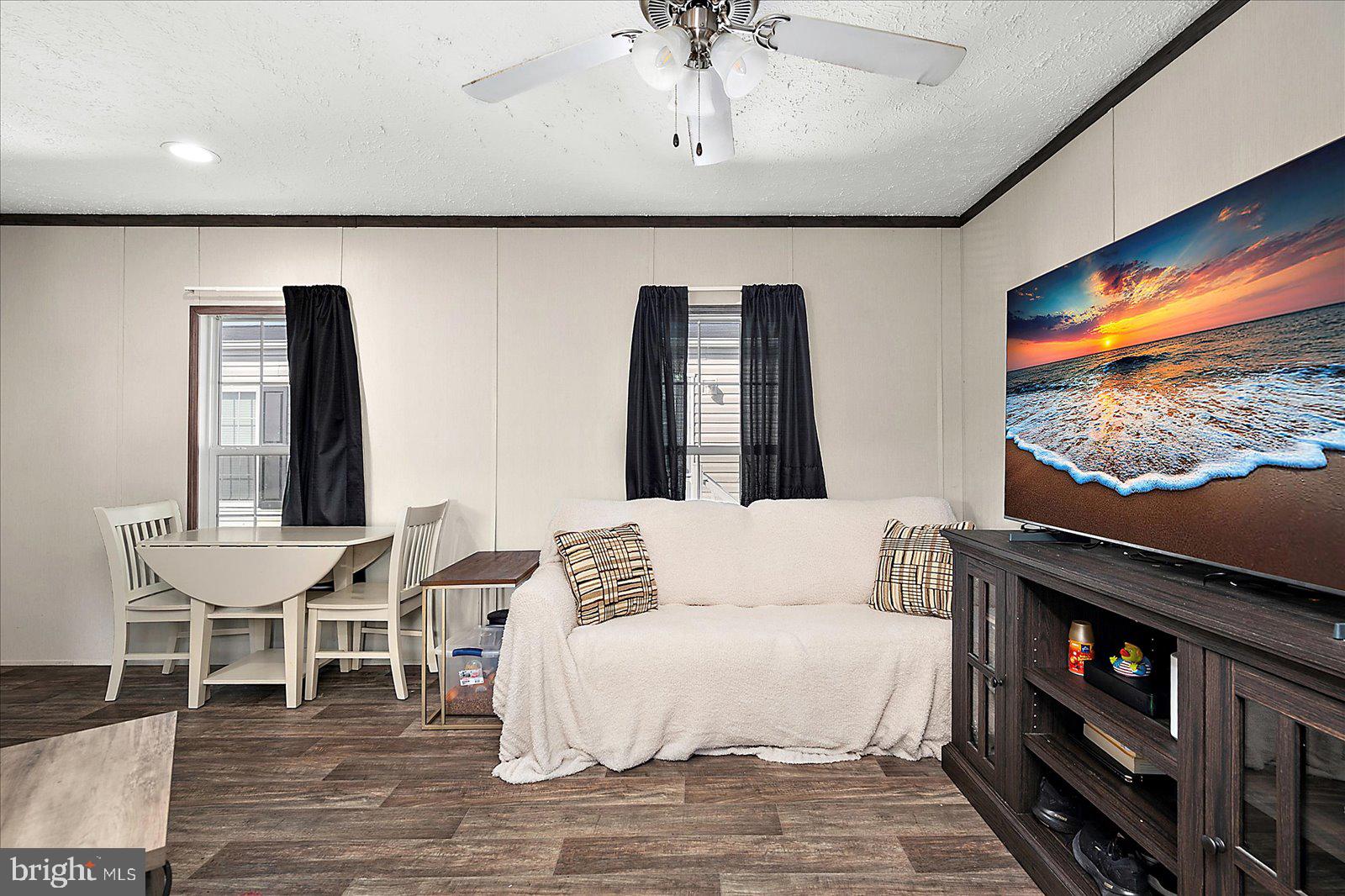 SALT LIFE PARK LLC - Residential