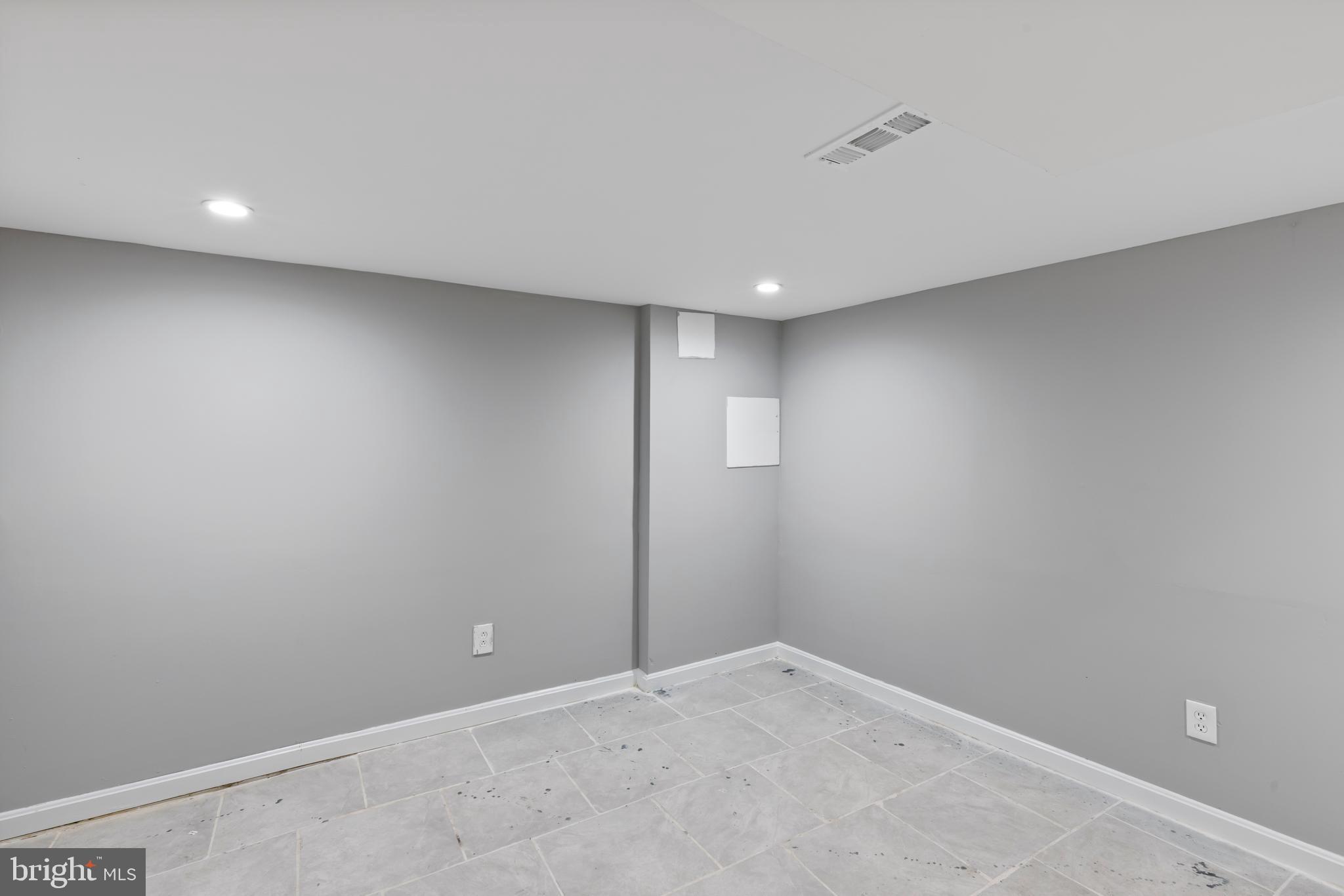 BROOKLYN - Residential