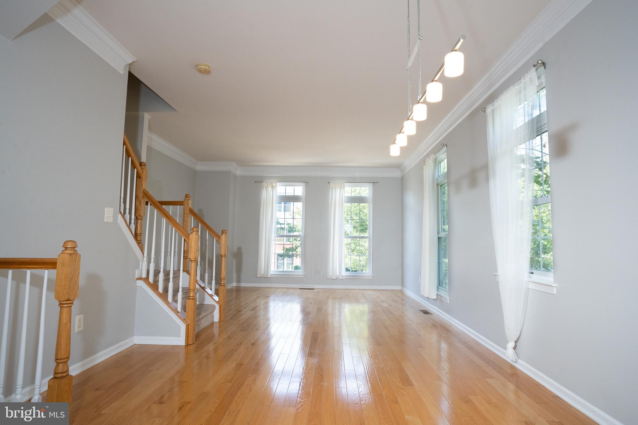 SOUTH RIDING - Residential Lease