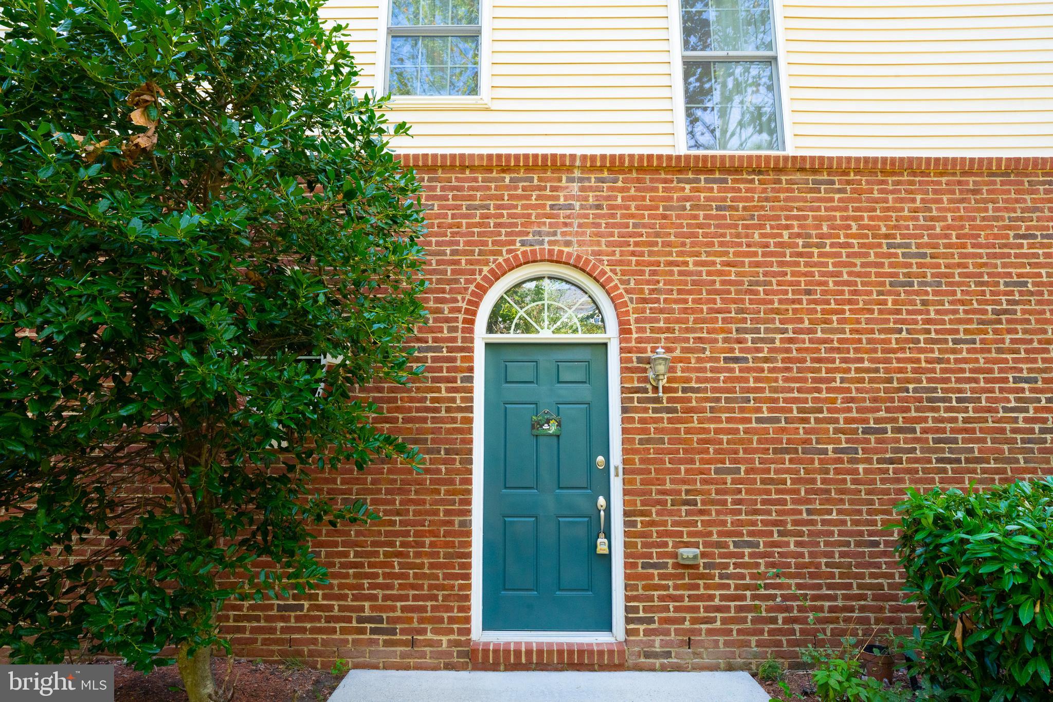 SOUTH RIDING - Residential Lease