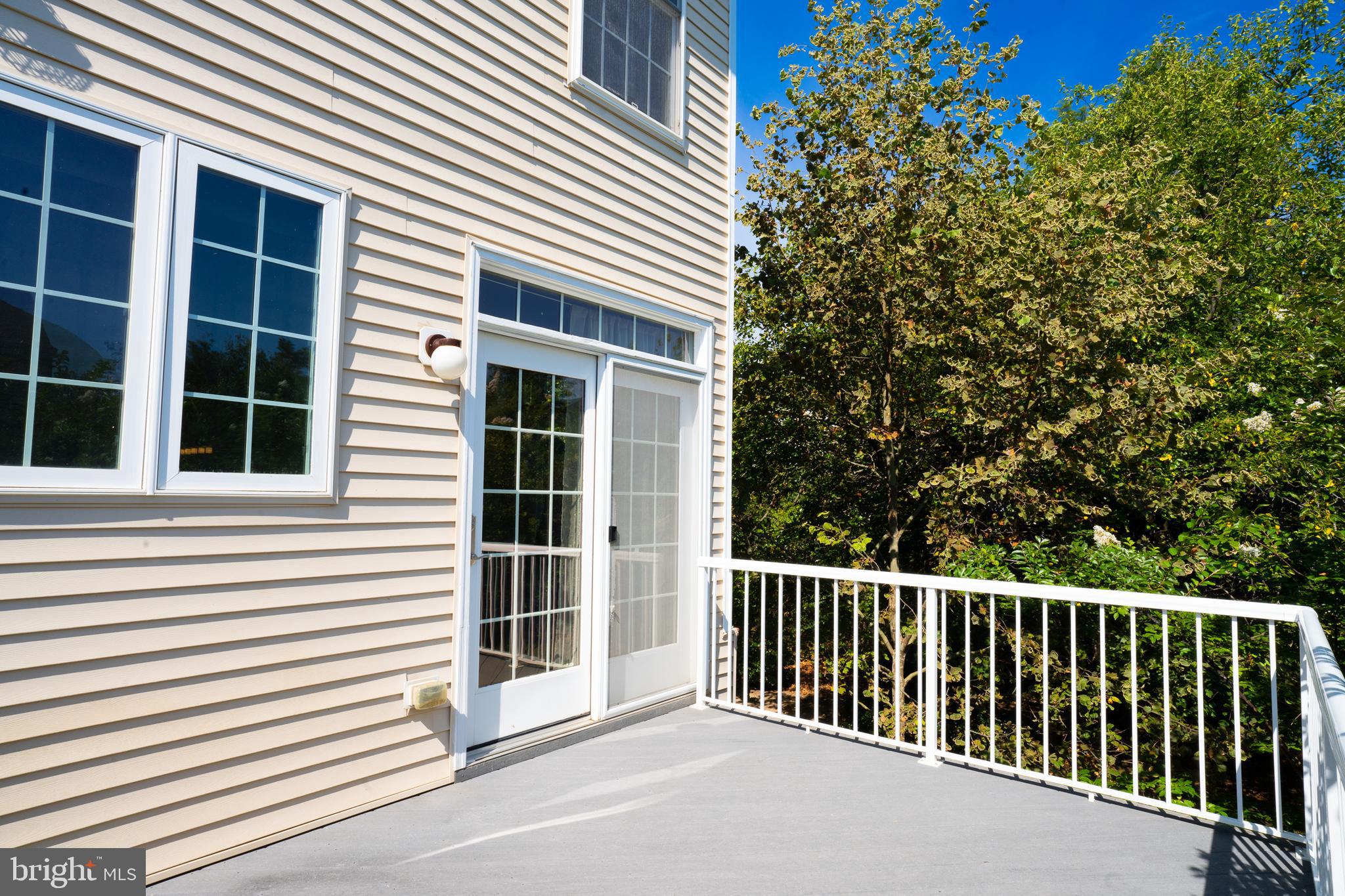 SOUTH RIDING - Residential Lease