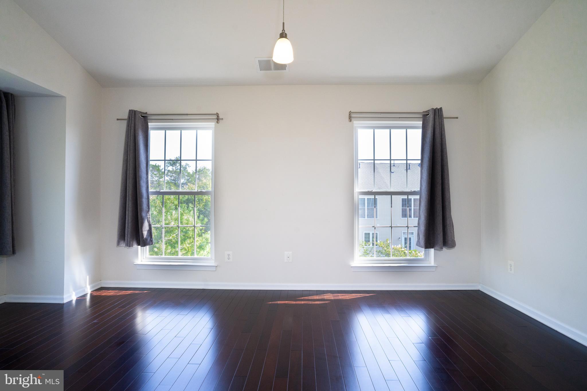 SOUTH RIDING - Residential Lease