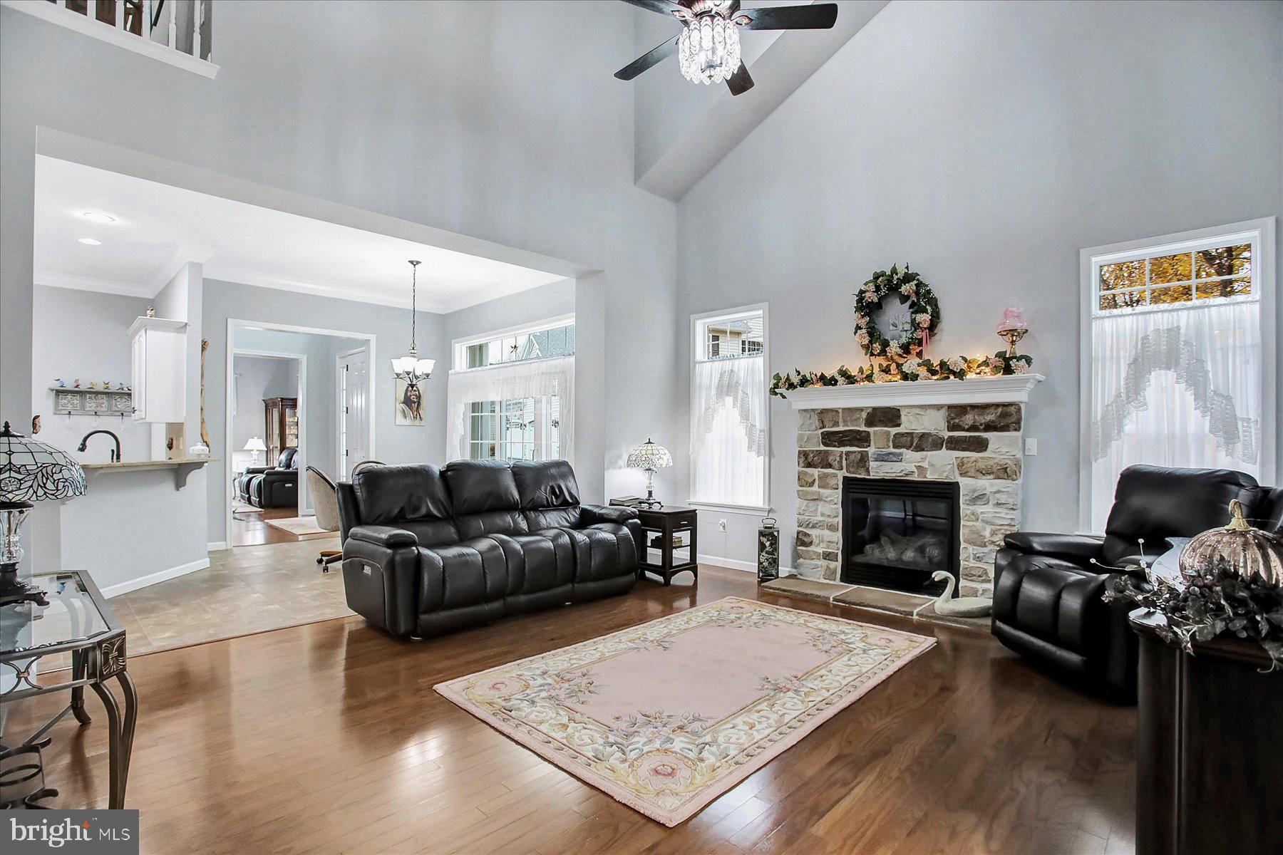 CARMELLA - Residential