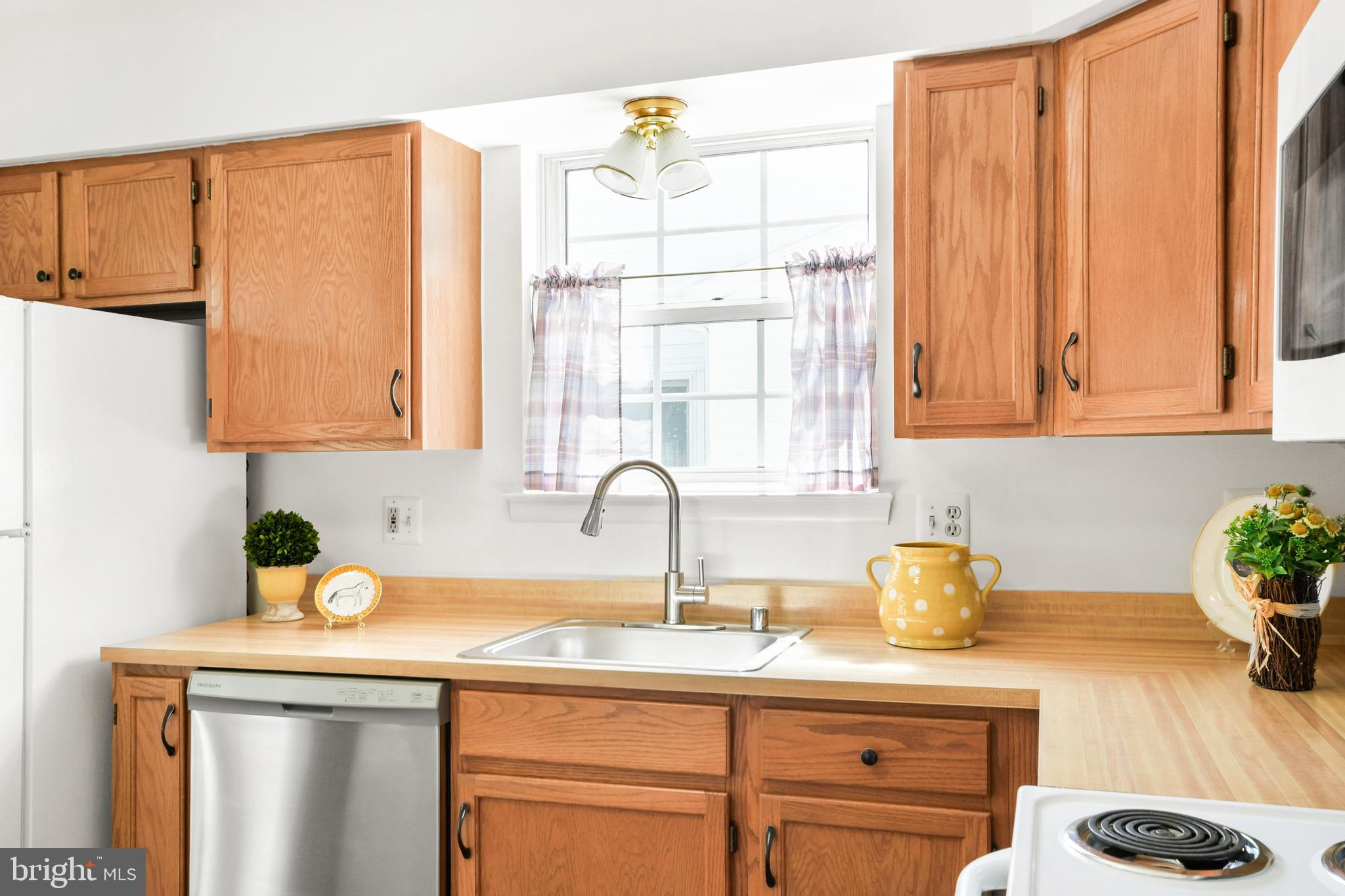 CRESTWOOD VILLAGE - Residential