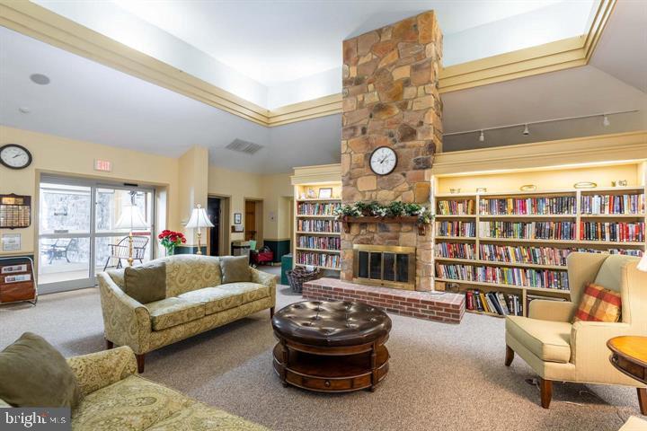 CRESTWOOD VILLAGE - Residential