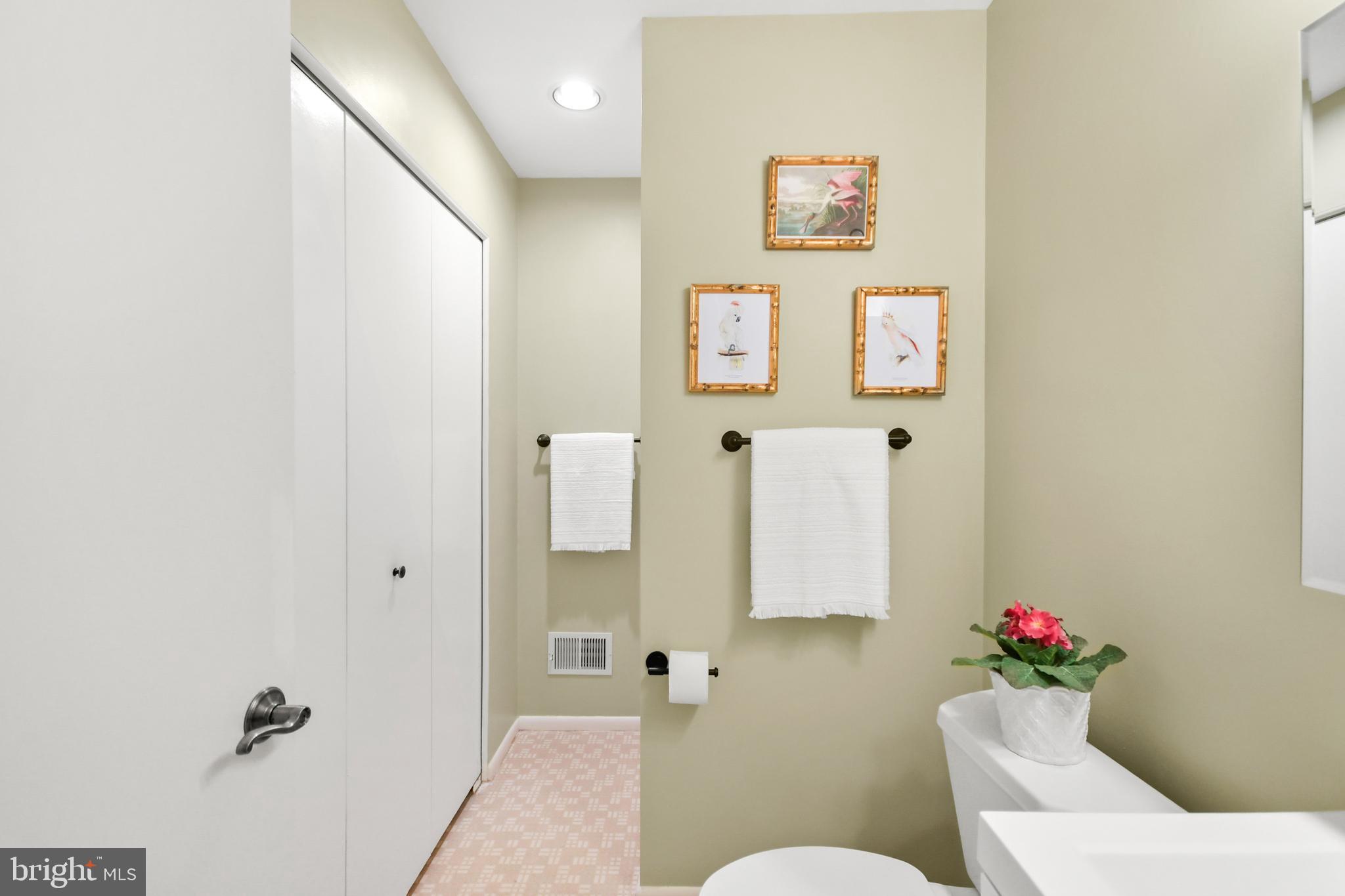 CRESTWOOD VILLAGE - Residential