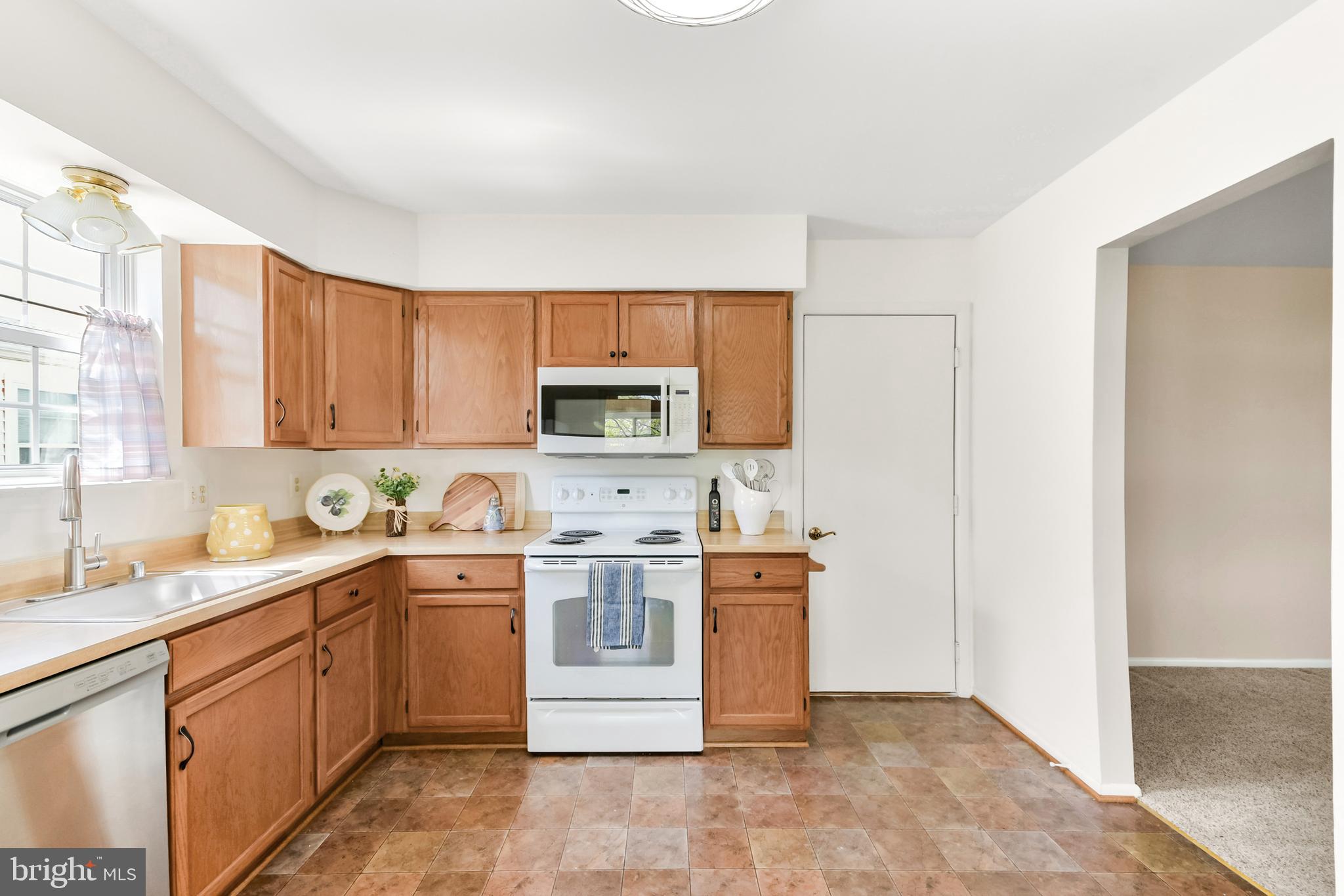 CRESTWOOD VILLAGE - Residential