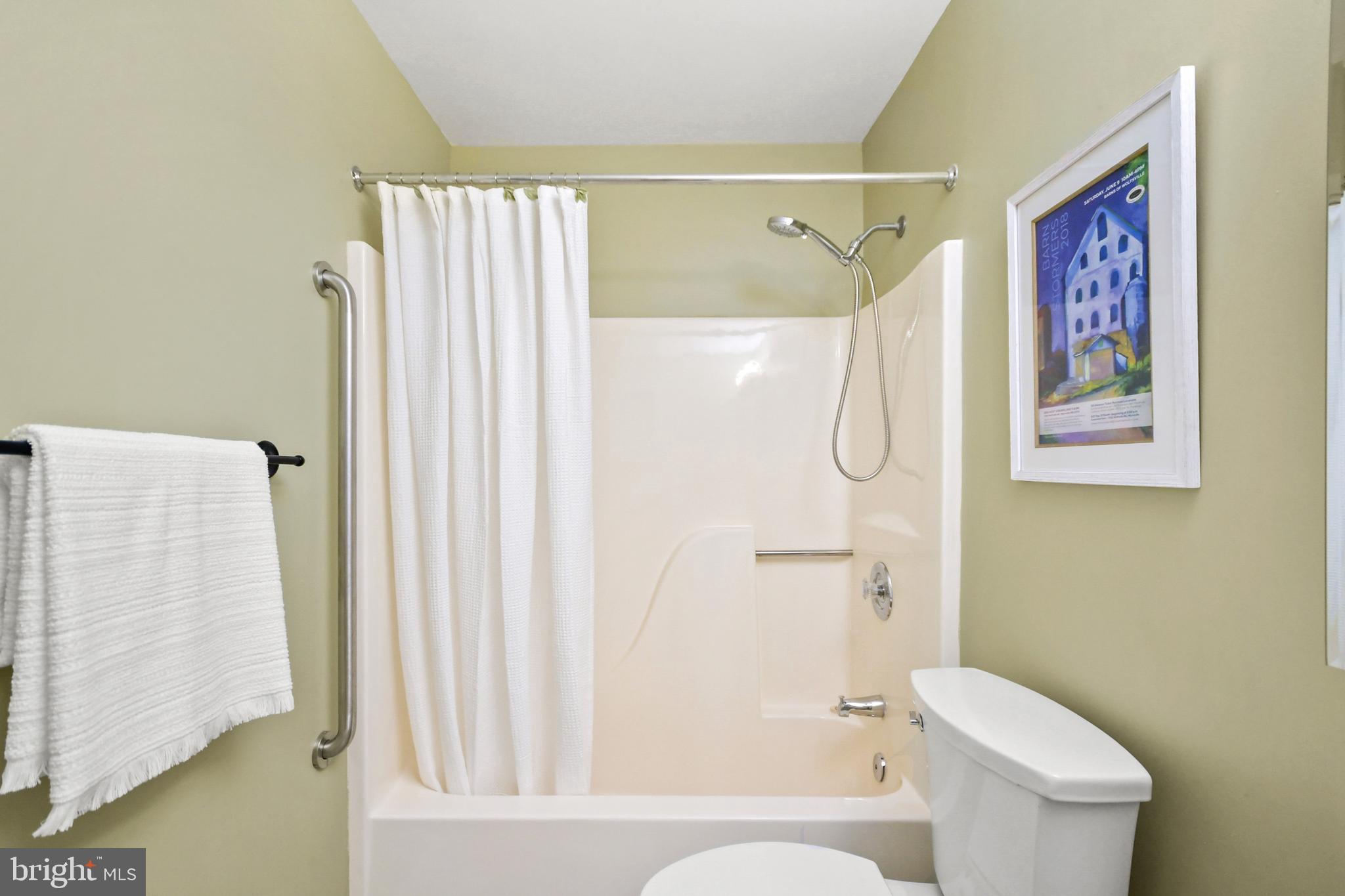 CRESTWOOD VILLAGE - Residential