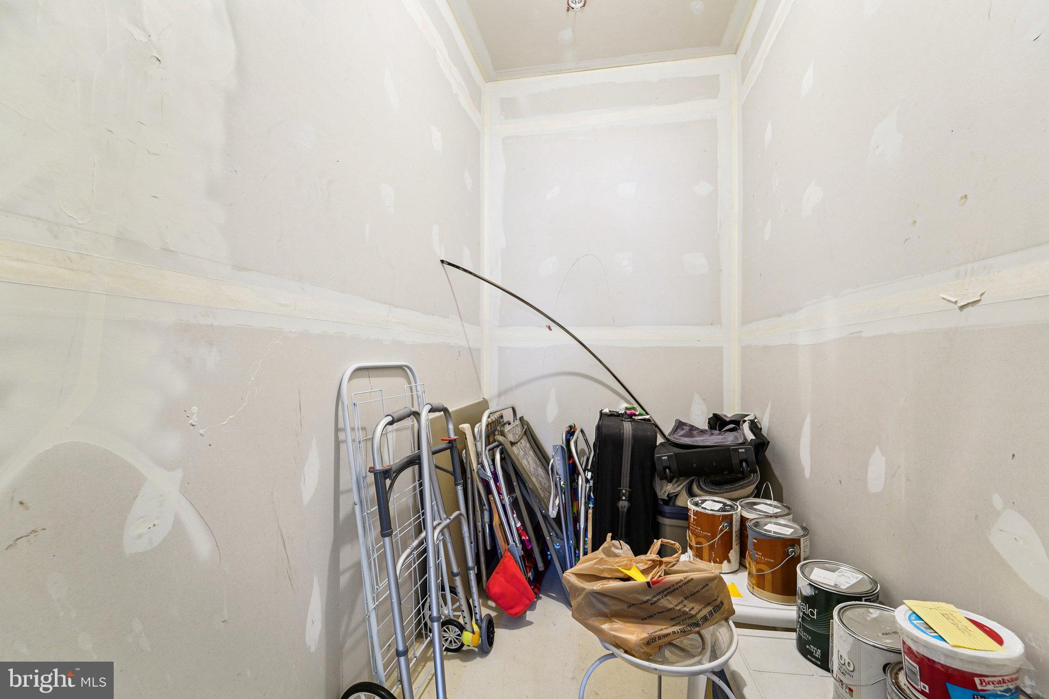 TAYLOR VILLAGE - Residential