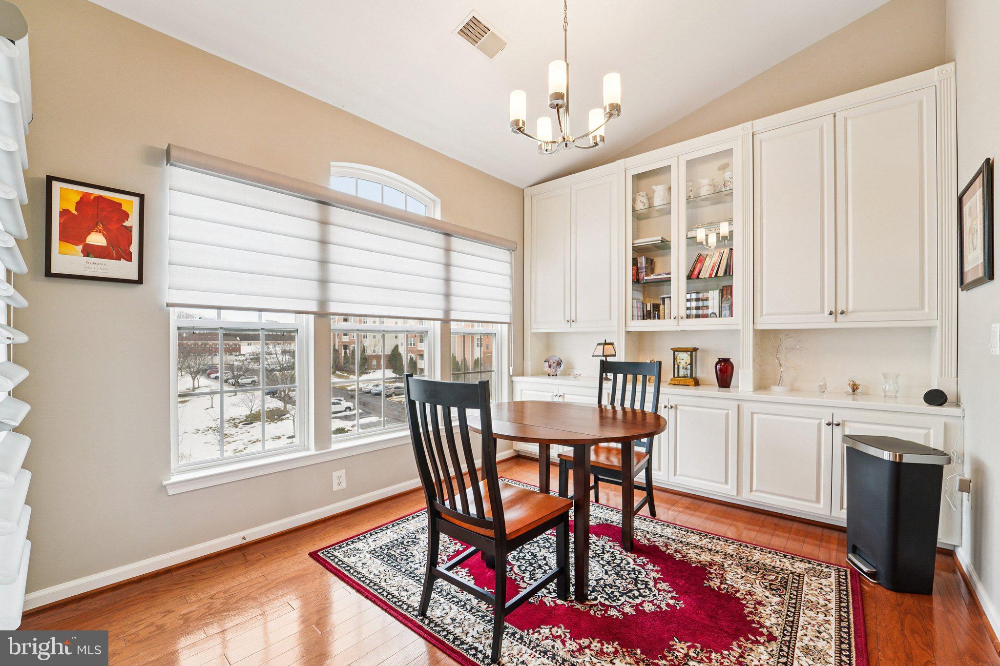 TAYLOR VILLAGE - Residential