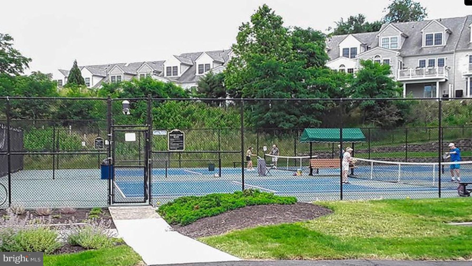 TAYLOR VILLAGE - Residential