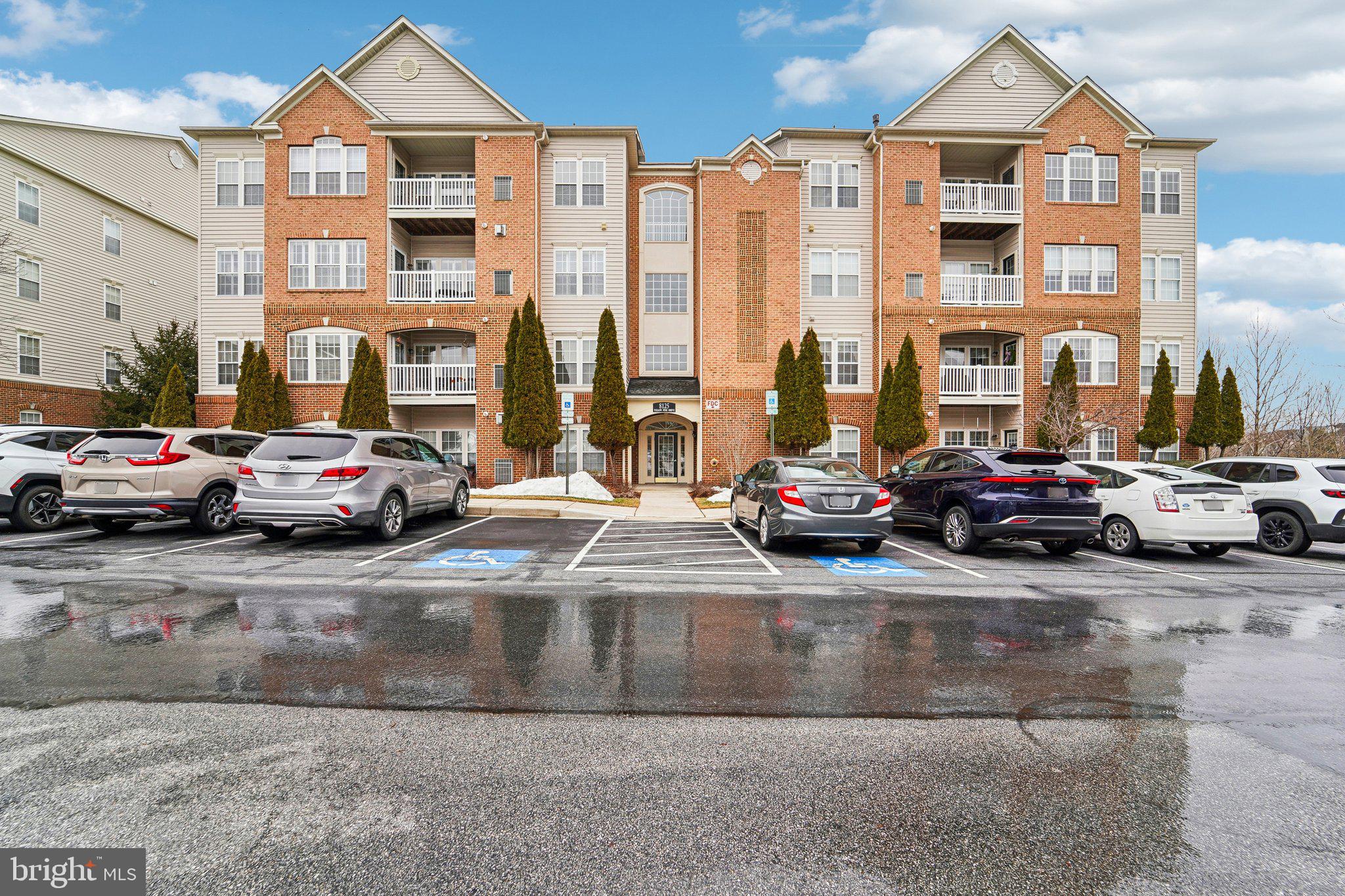 TAYLOR VILLAGE - Residential