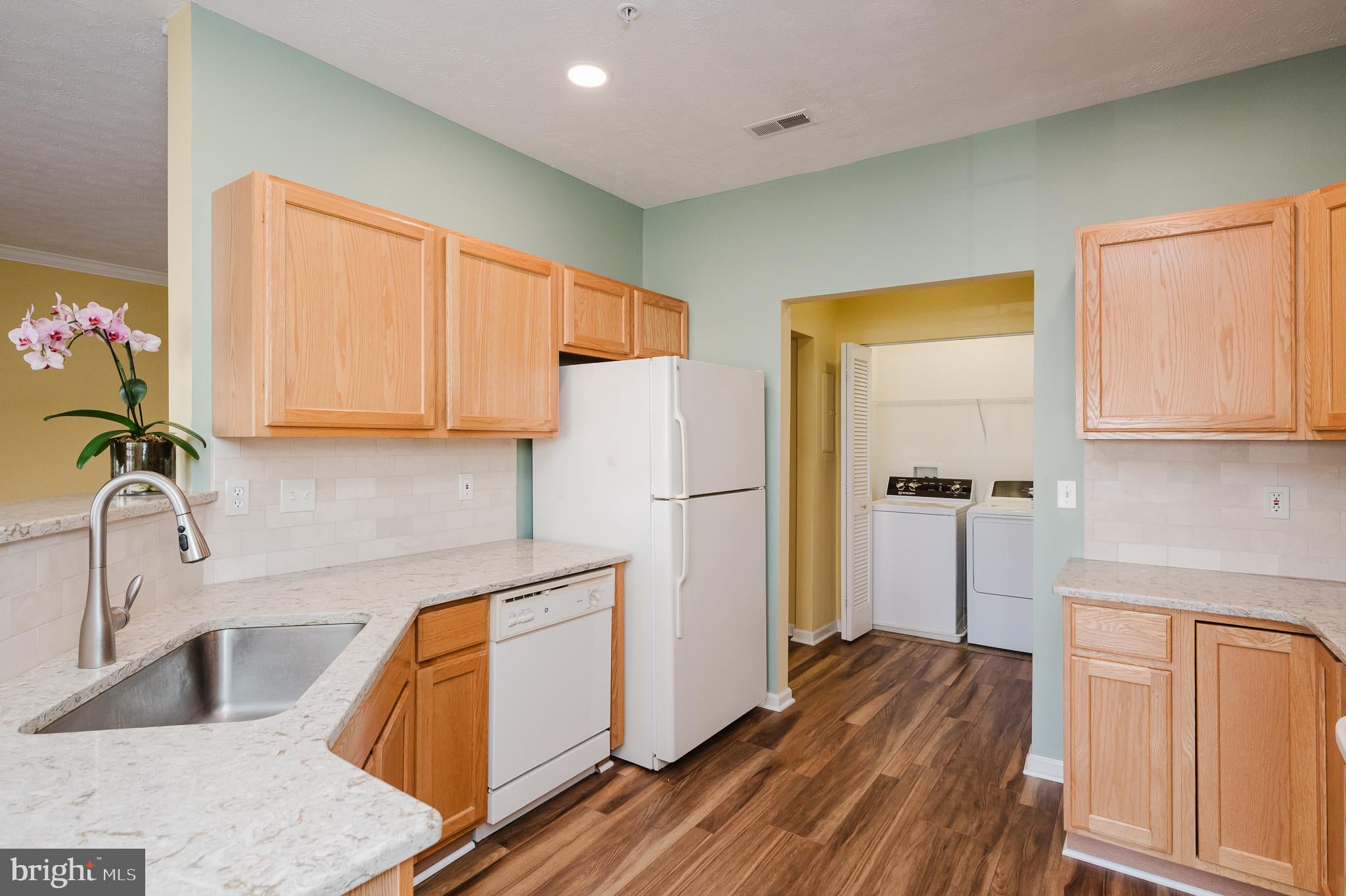 9506 AMBERLEIGH LANE 9506H