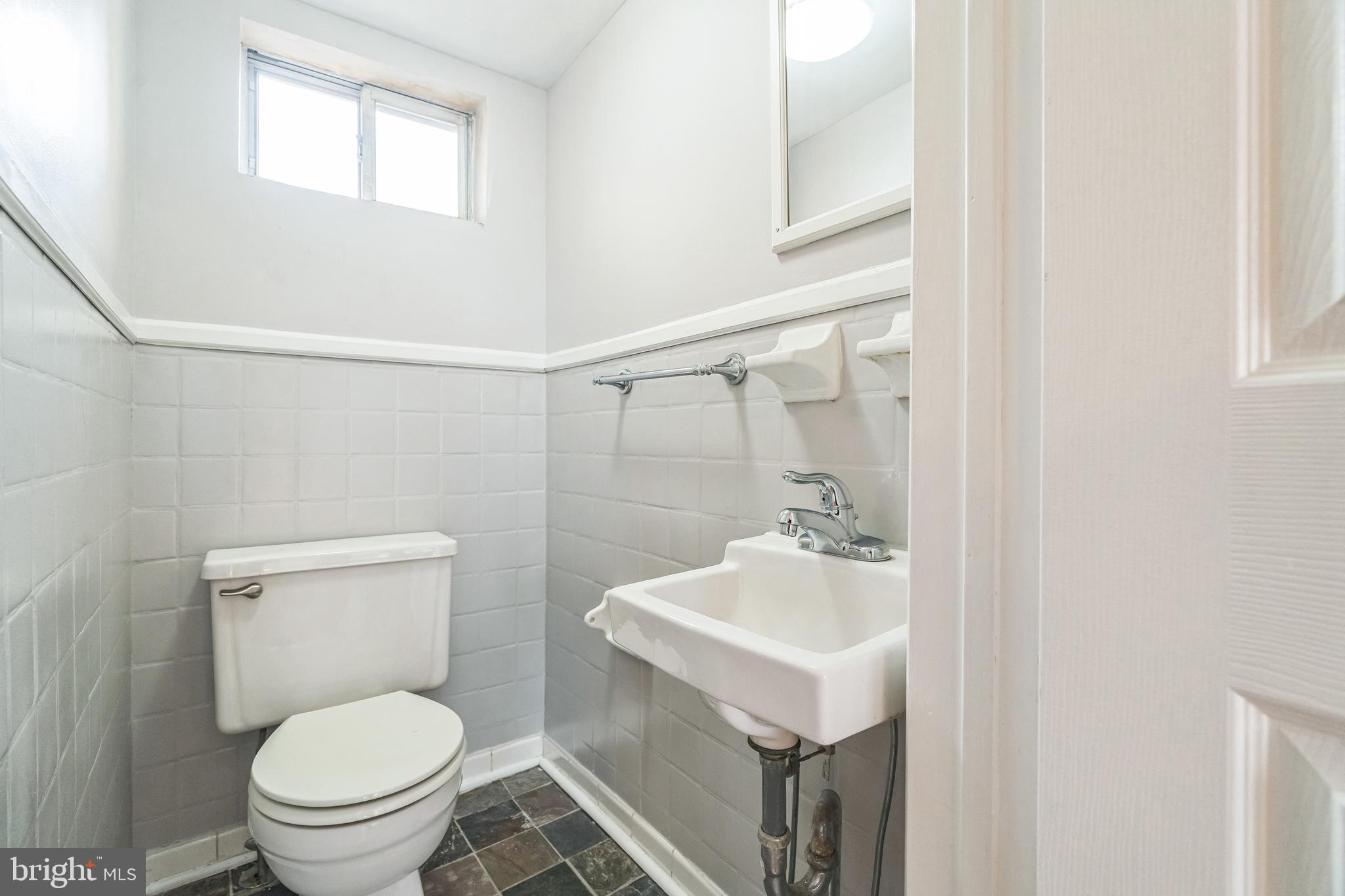 PASSYUNK SQUARE - Residential Lease