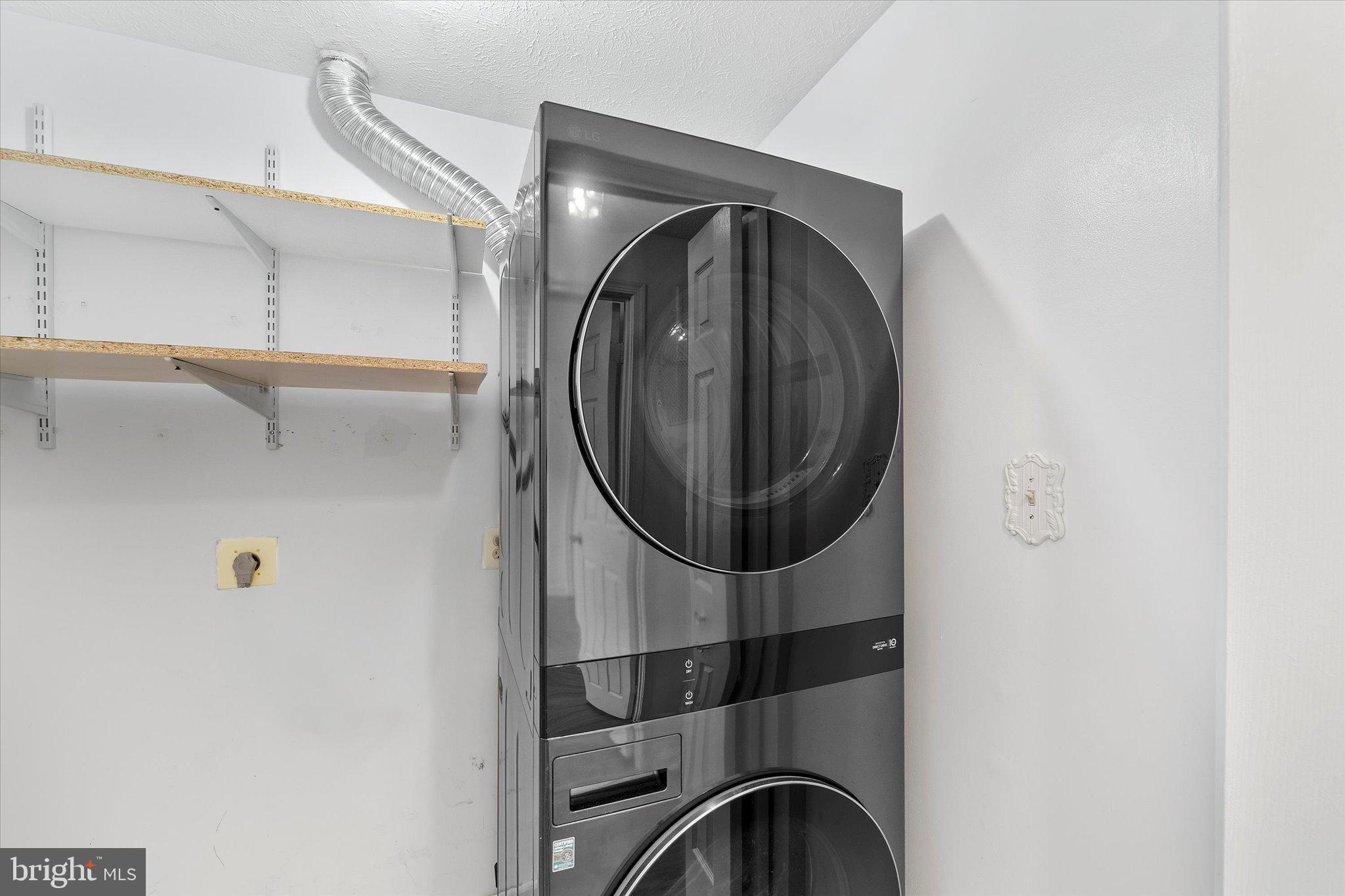 BRIDLEWOOD - Residential Lease