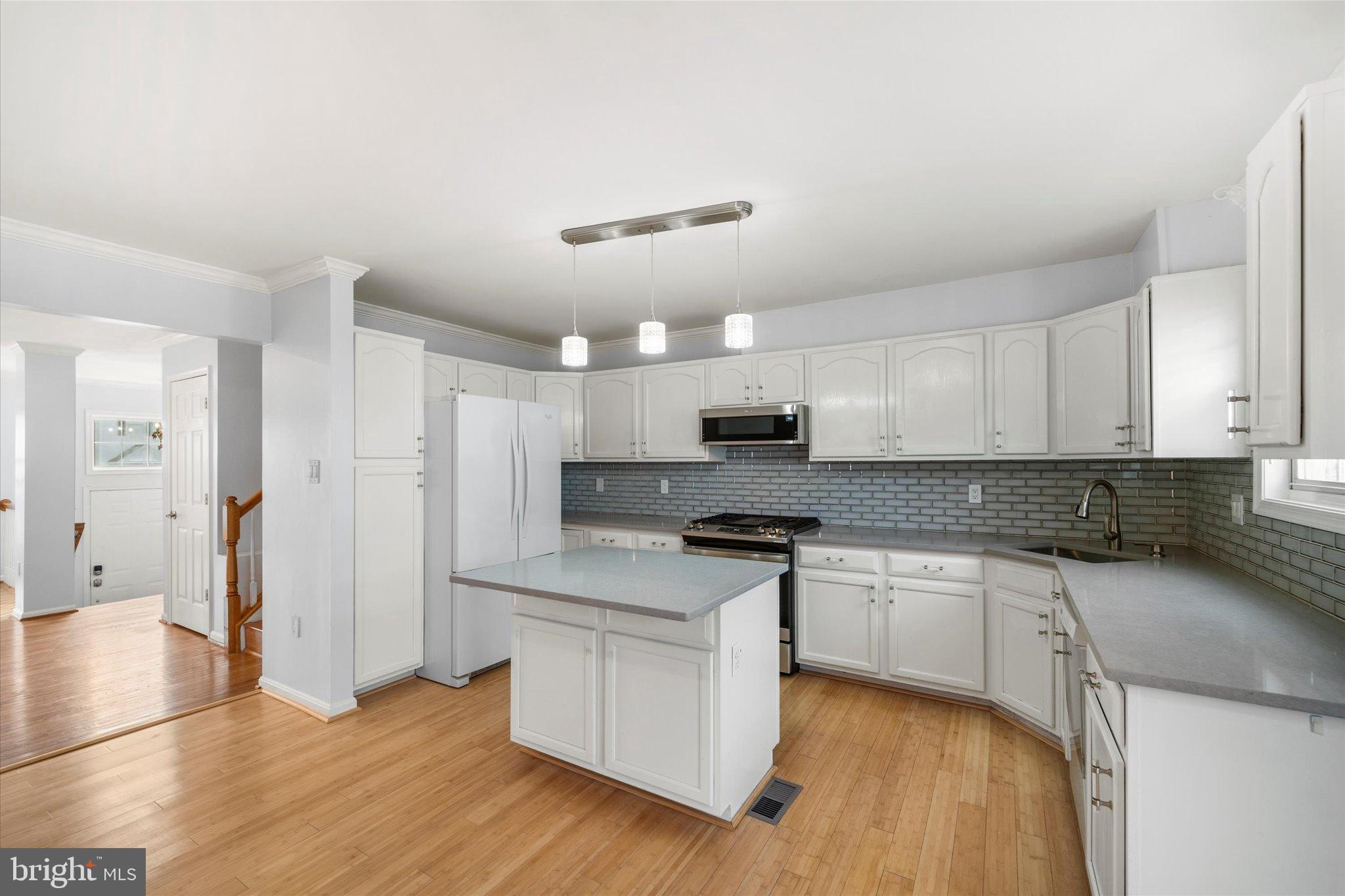 BRIDLEWOOD - Residential Lease