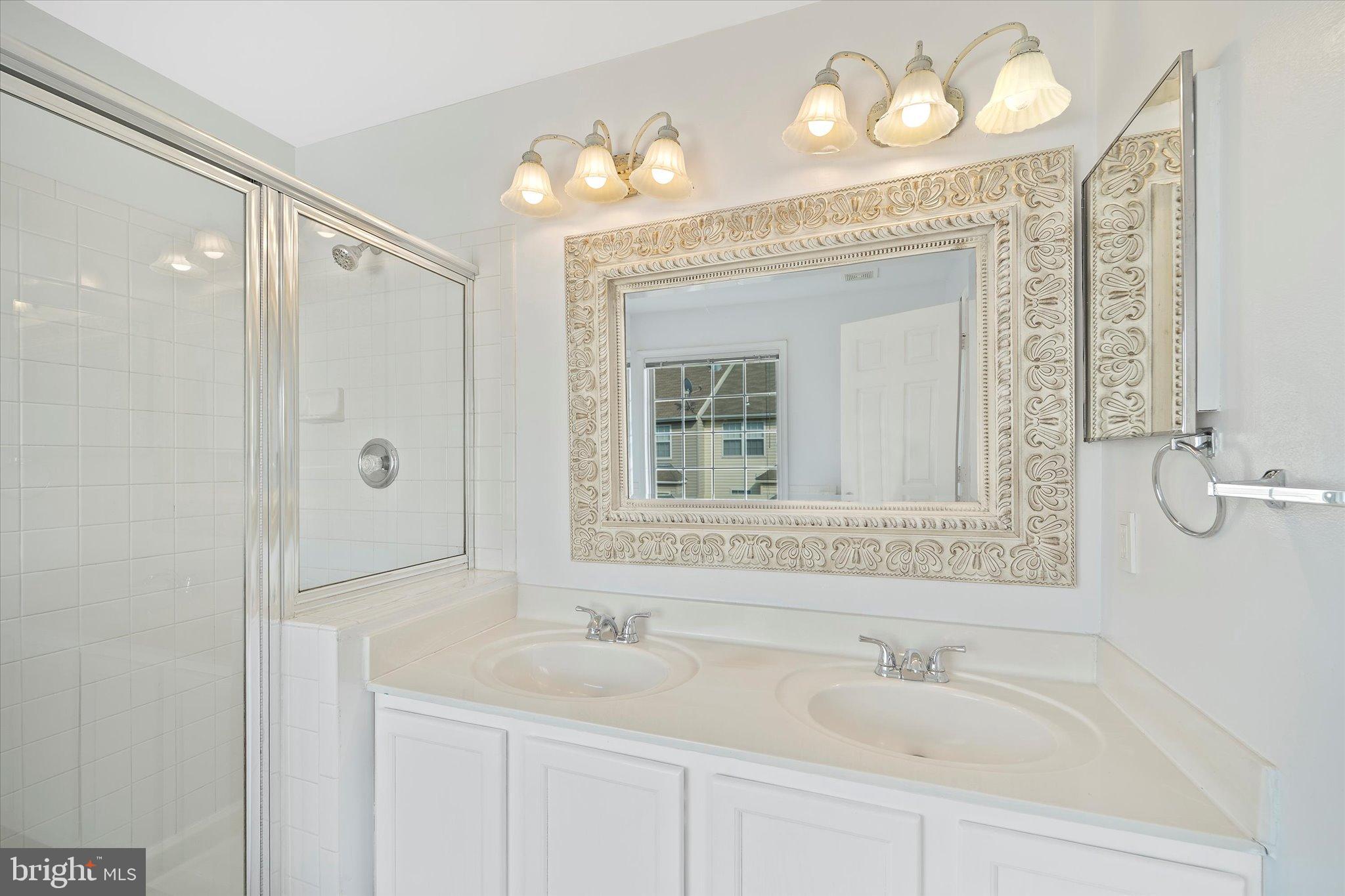 BRIDLEWOOD - Residential Lease