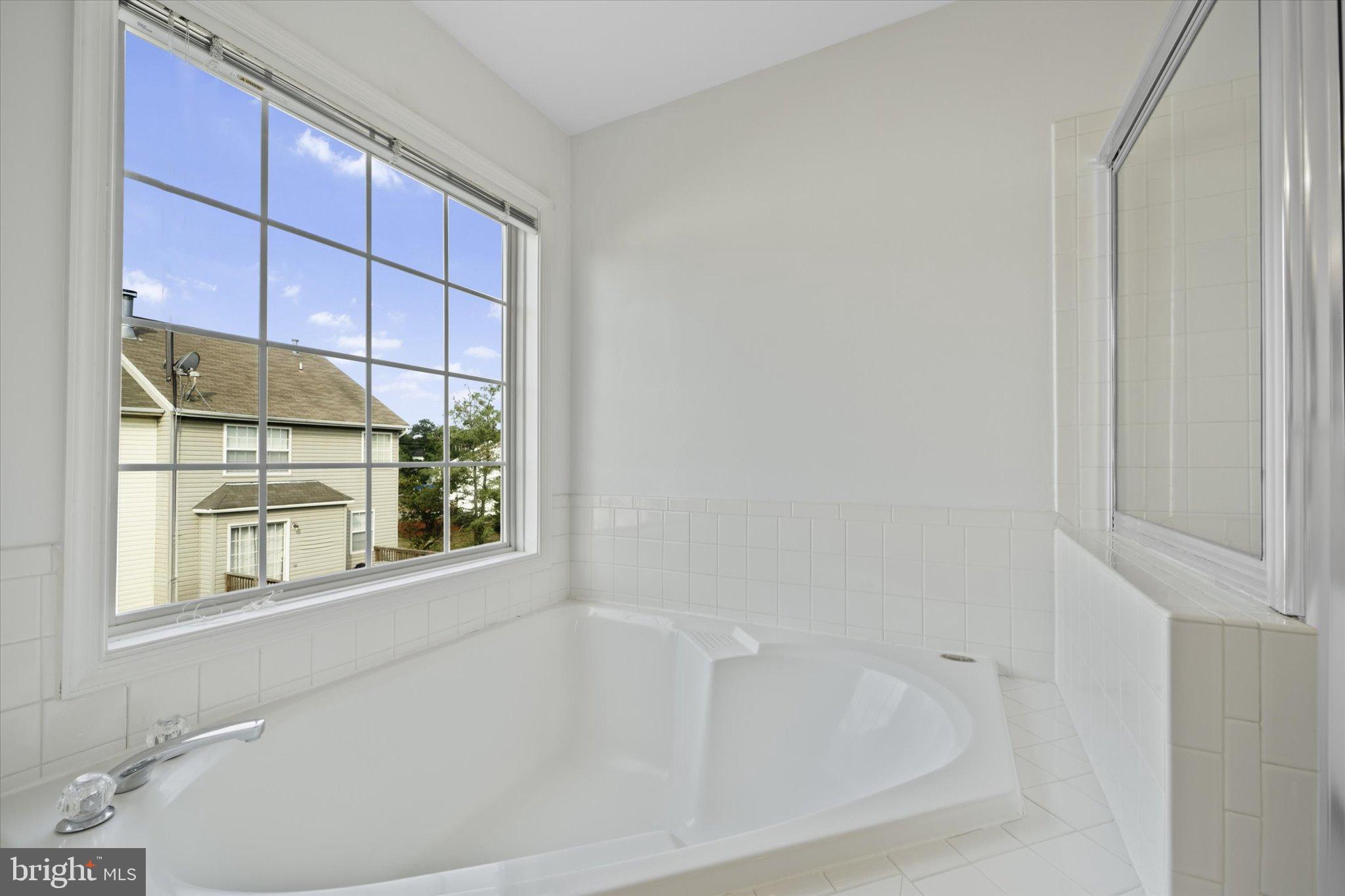 BRIDLEWOOD - Residential Lease