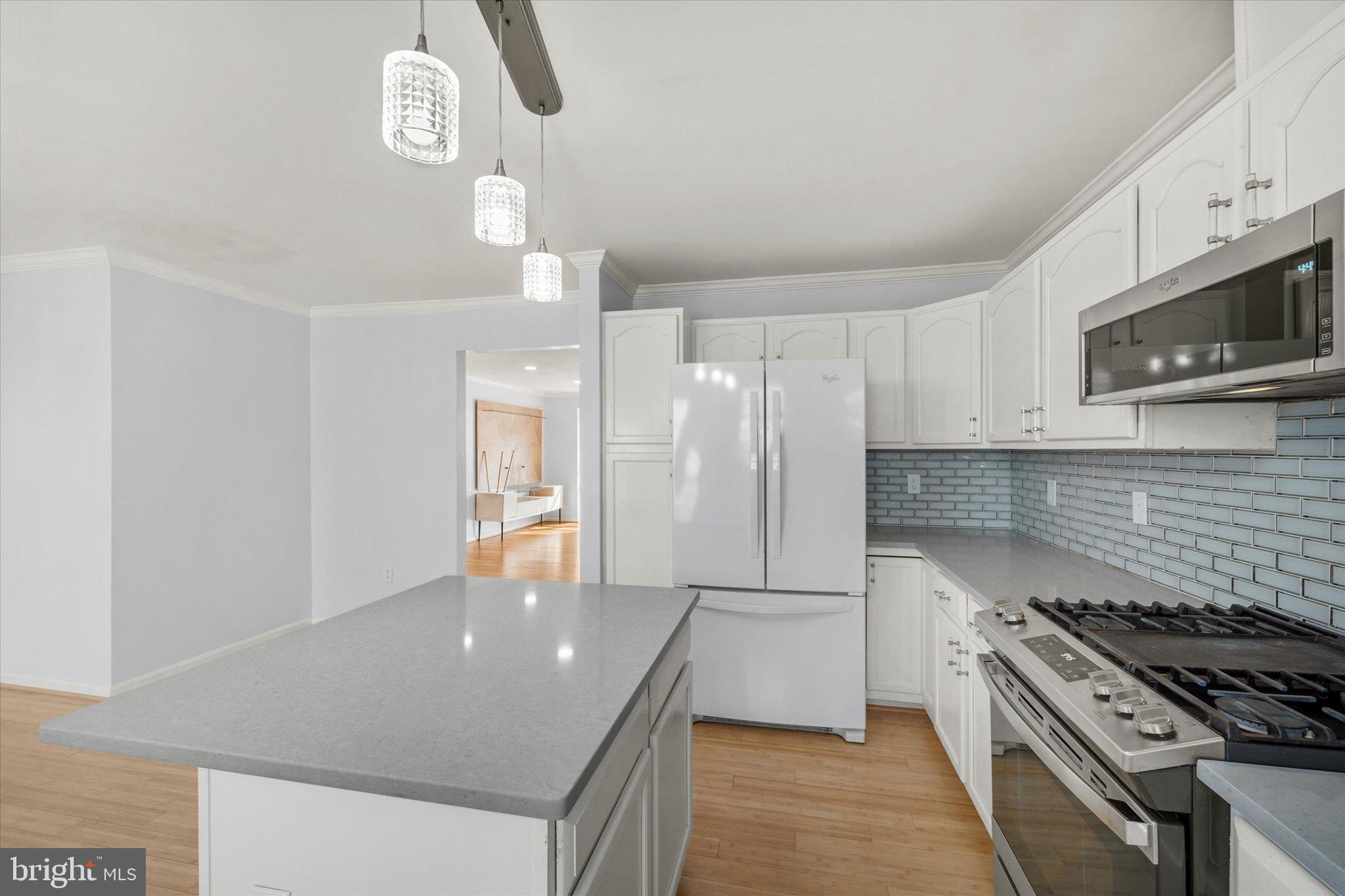 BRIDLEWOOD - Residential Lease