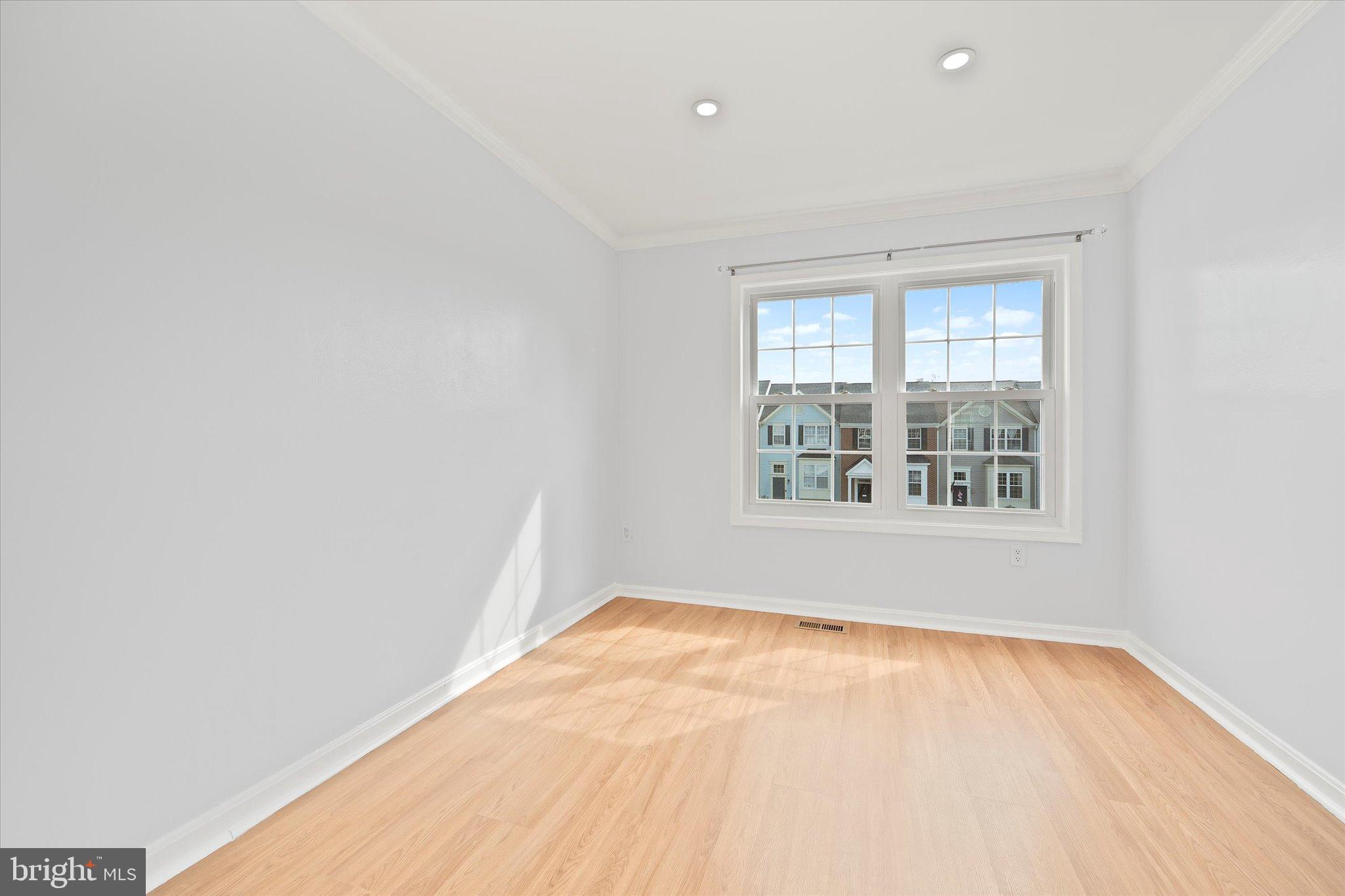 BRIDLEWOOD - Residential Lease