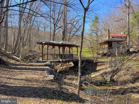 10 ASHBY RD SPERRYVILLE VA 22740