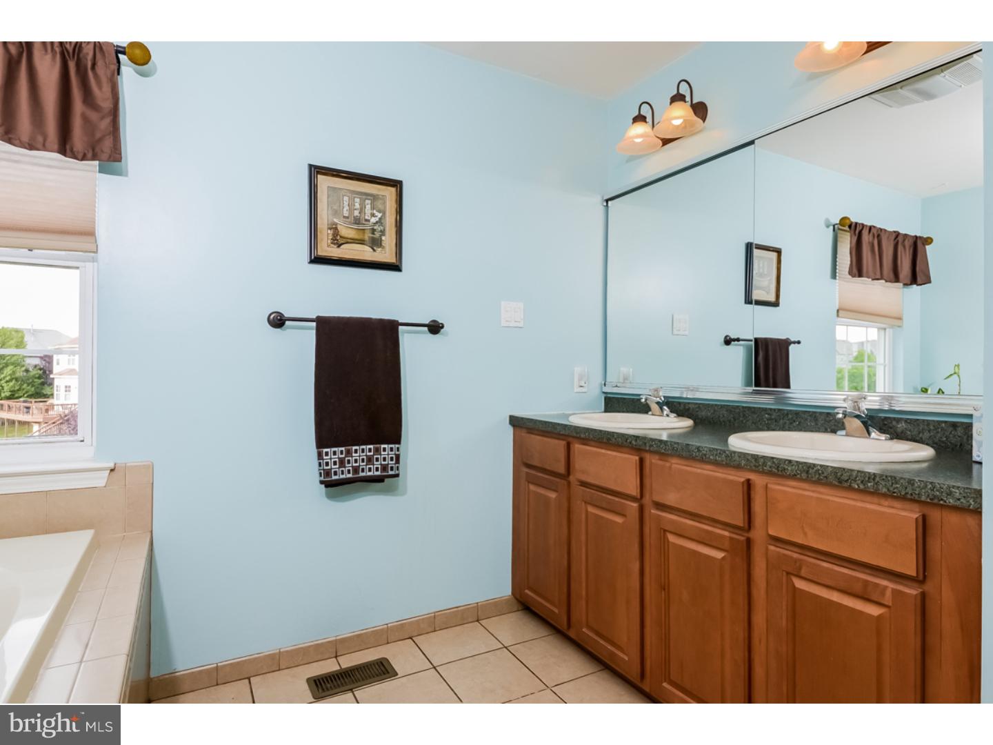 NORTH POINTE - Residential