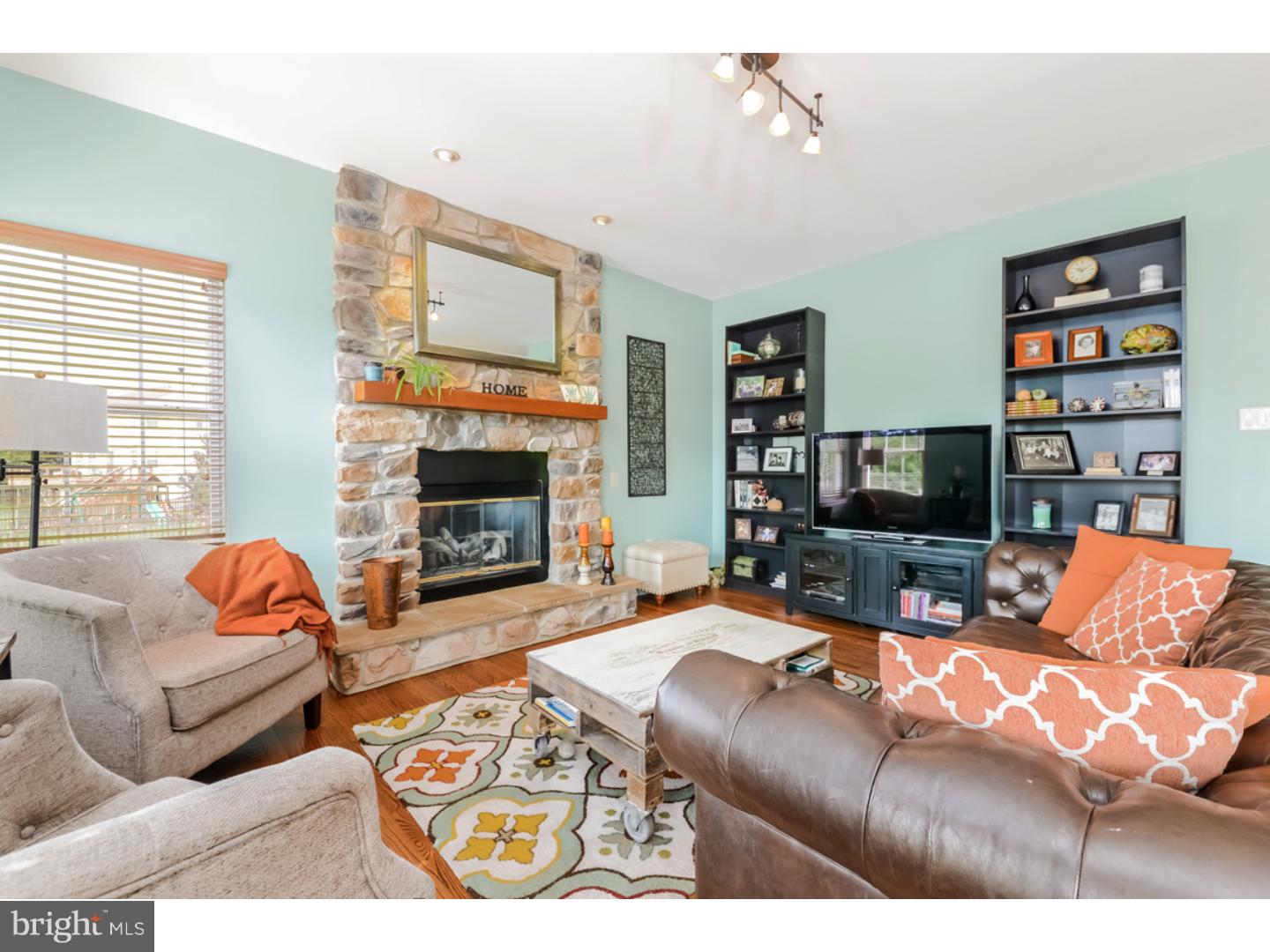 NORTH POINTE - Residential