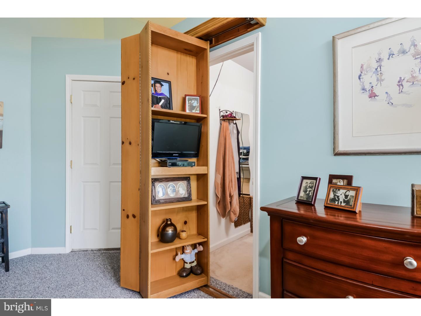 NORTH POINTE - Residential