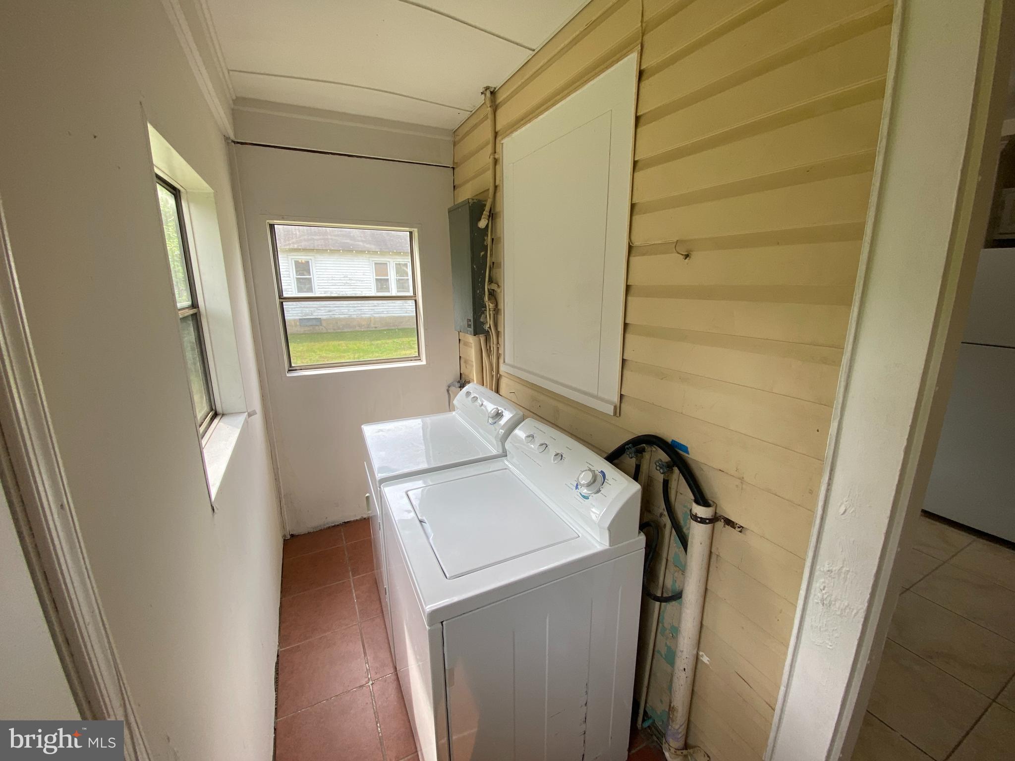 SYLVANIA HEIGHTS - Residential Lease