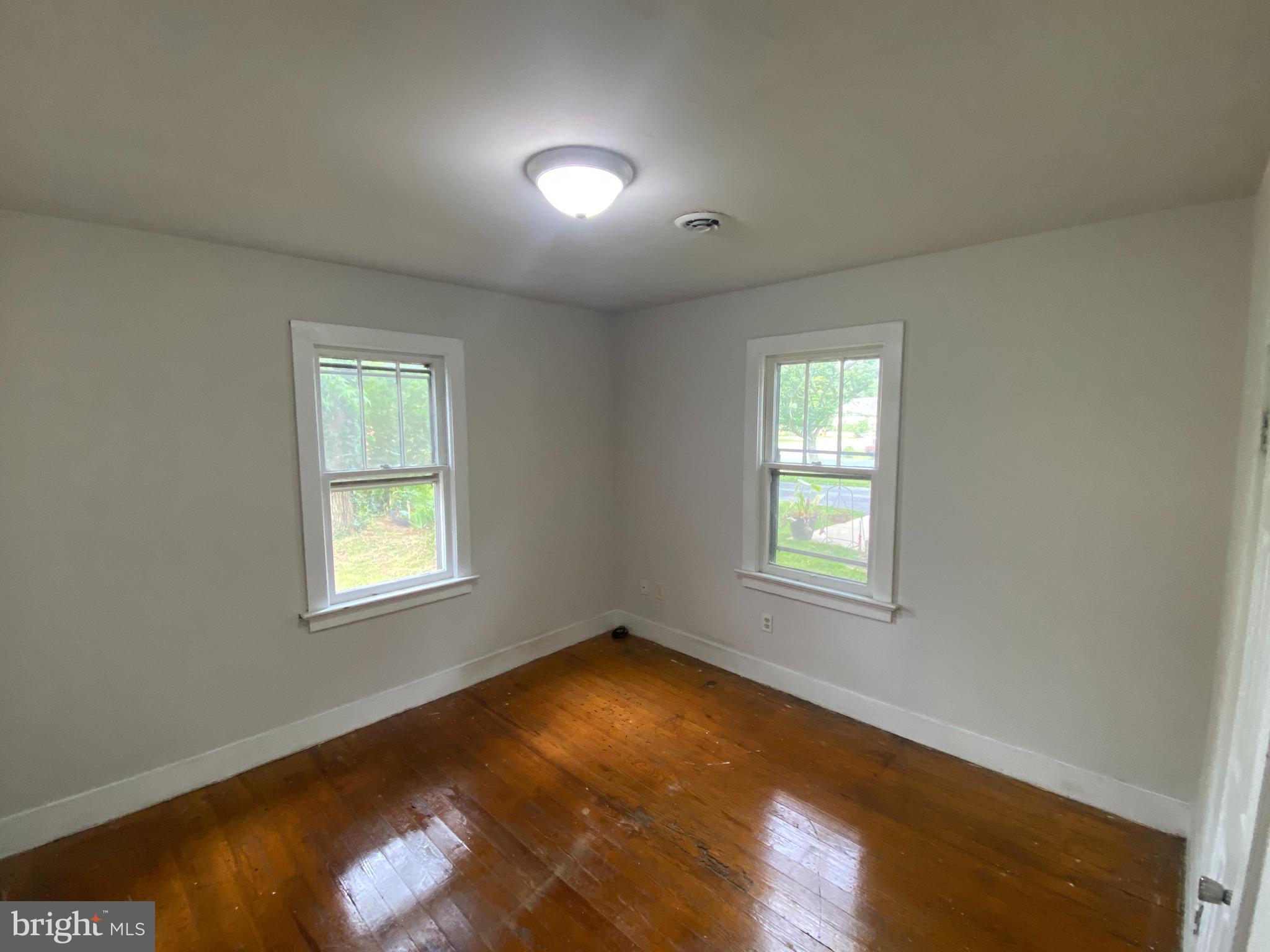 SYLVANIA HEIGHTS - Residential Lease