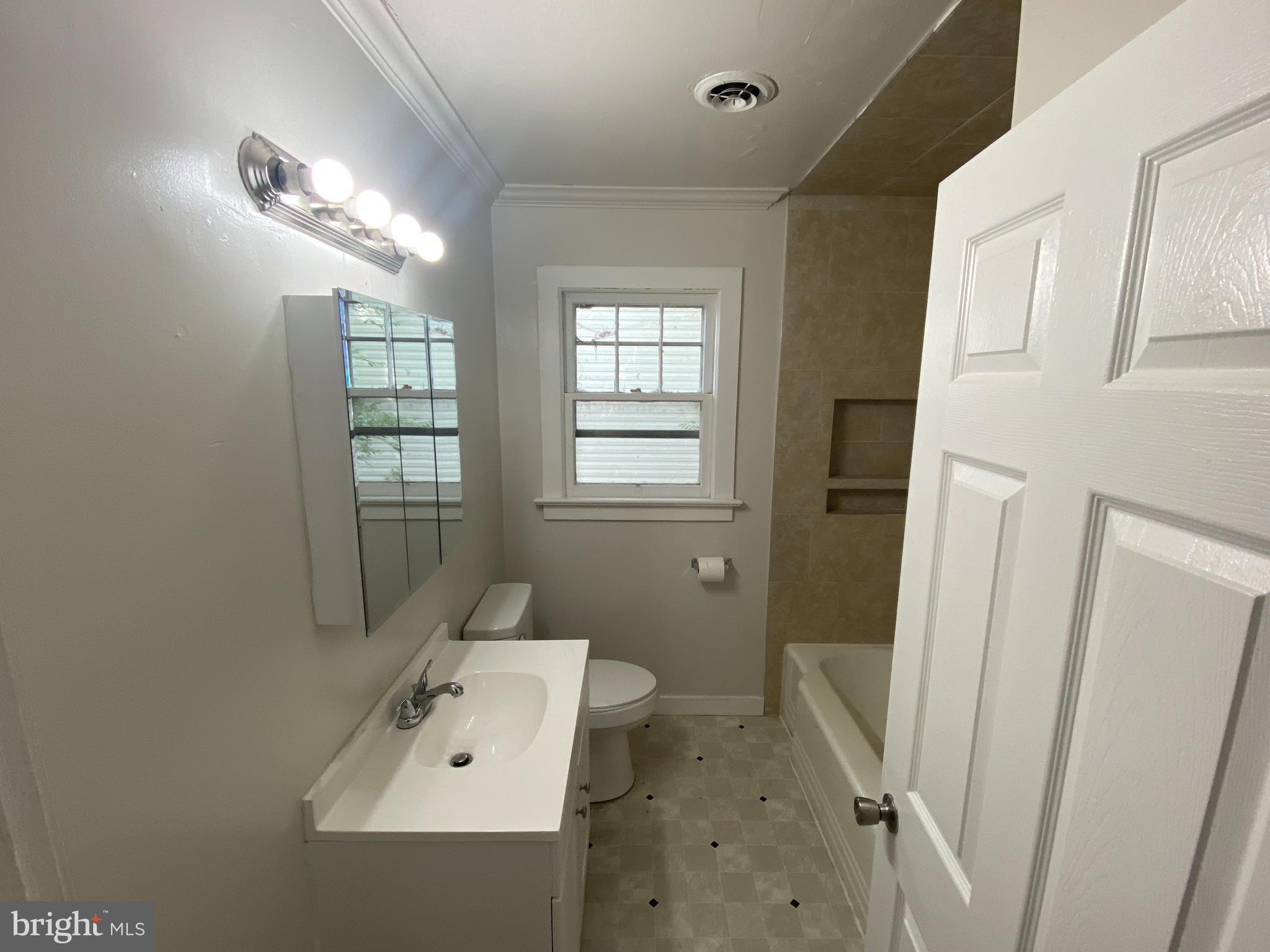 SYLVANIA HEIGHTS - Residential Lease