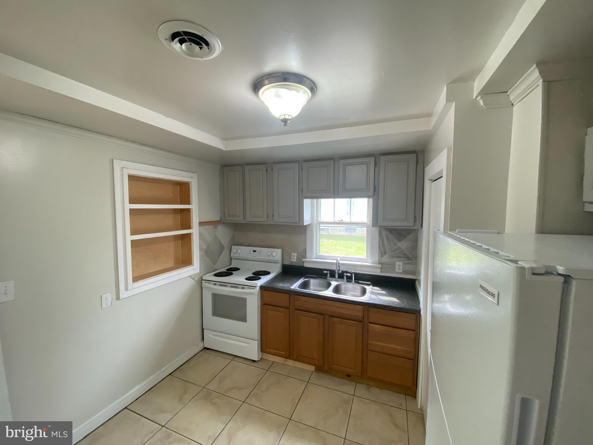 SYLVANIA HEIGHTS - Residential Lease