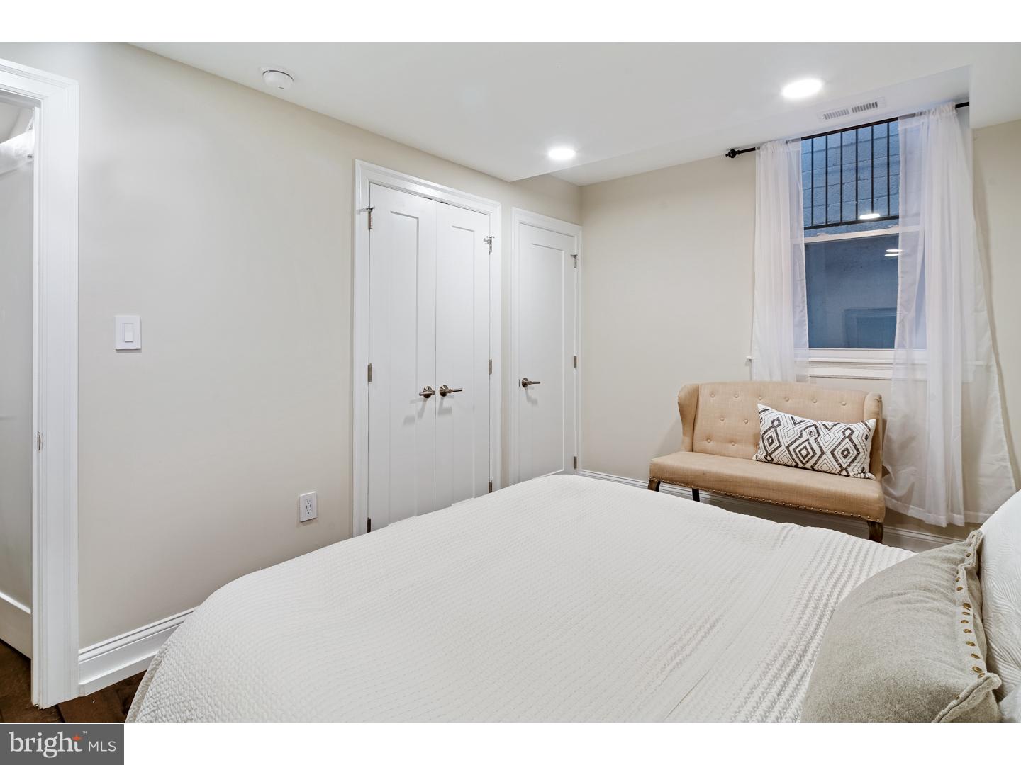 WASHINGTON SQ WEST - Residential