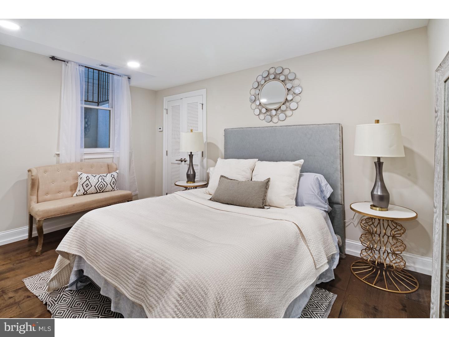 WASHINGTON SQ WEST - Residential