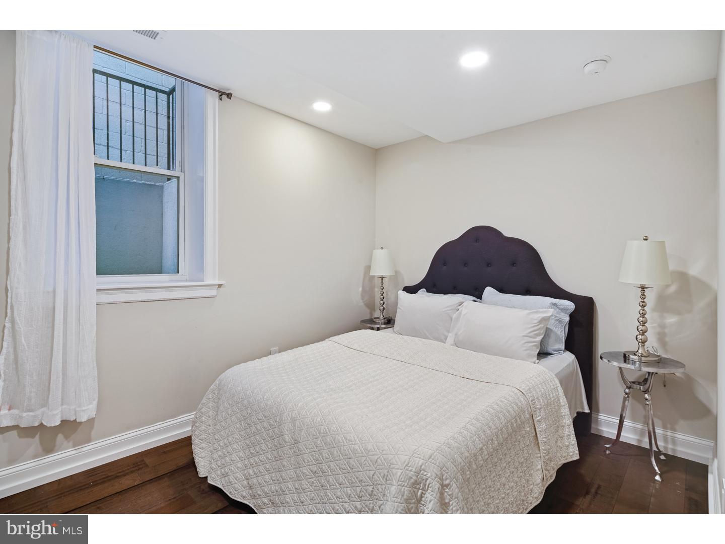 WASHINGTON SQ WEST - Residential