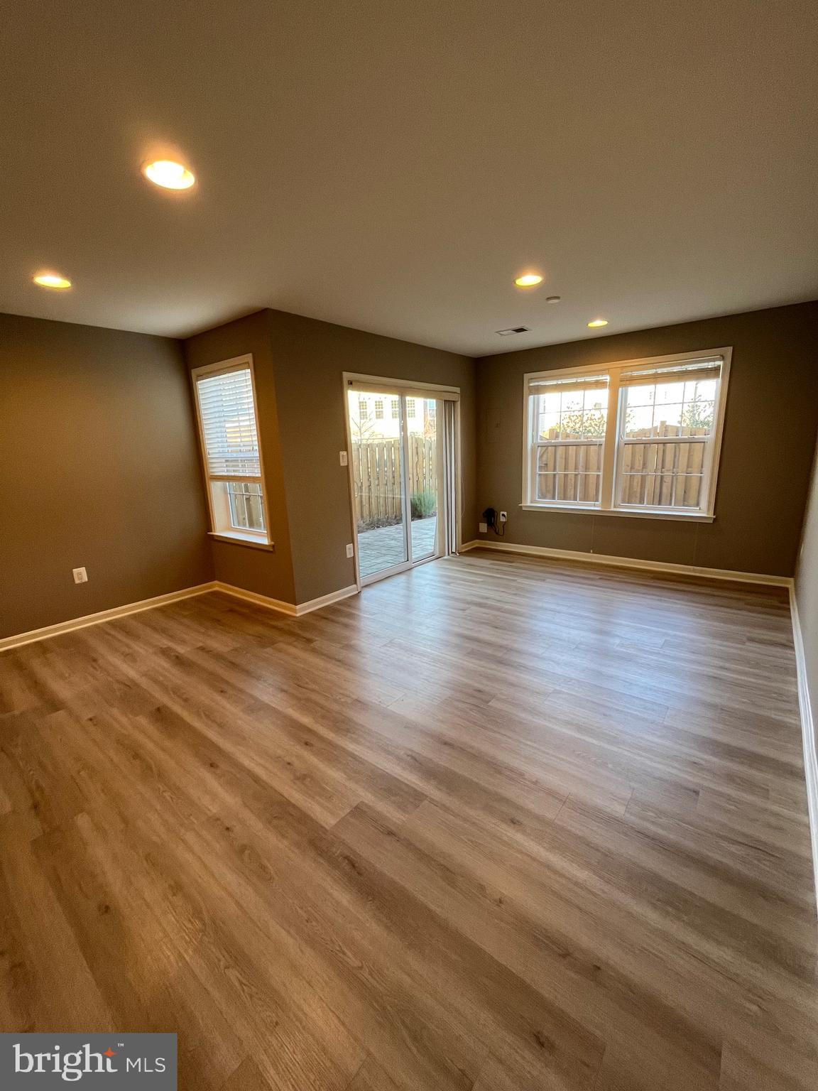 PROVIDENCE GLEN - Residential Lease