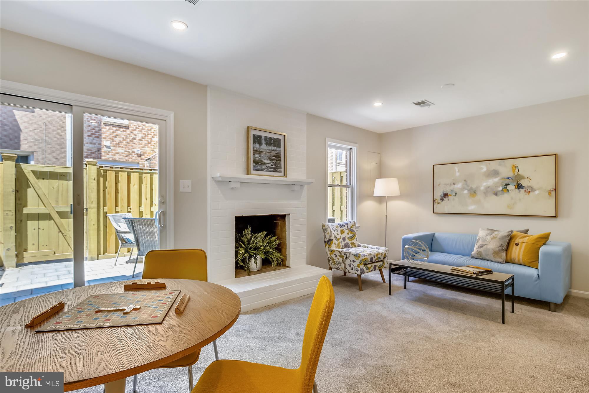 VERNON SQUARE - Residential