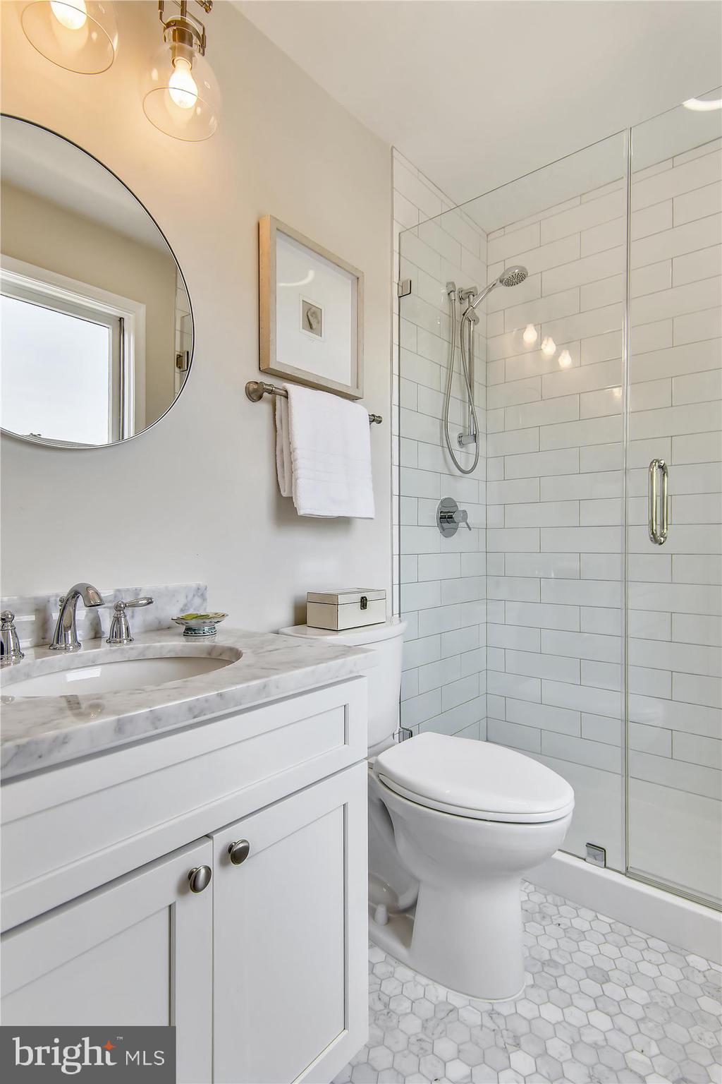 VERNON SQUARE - Residential