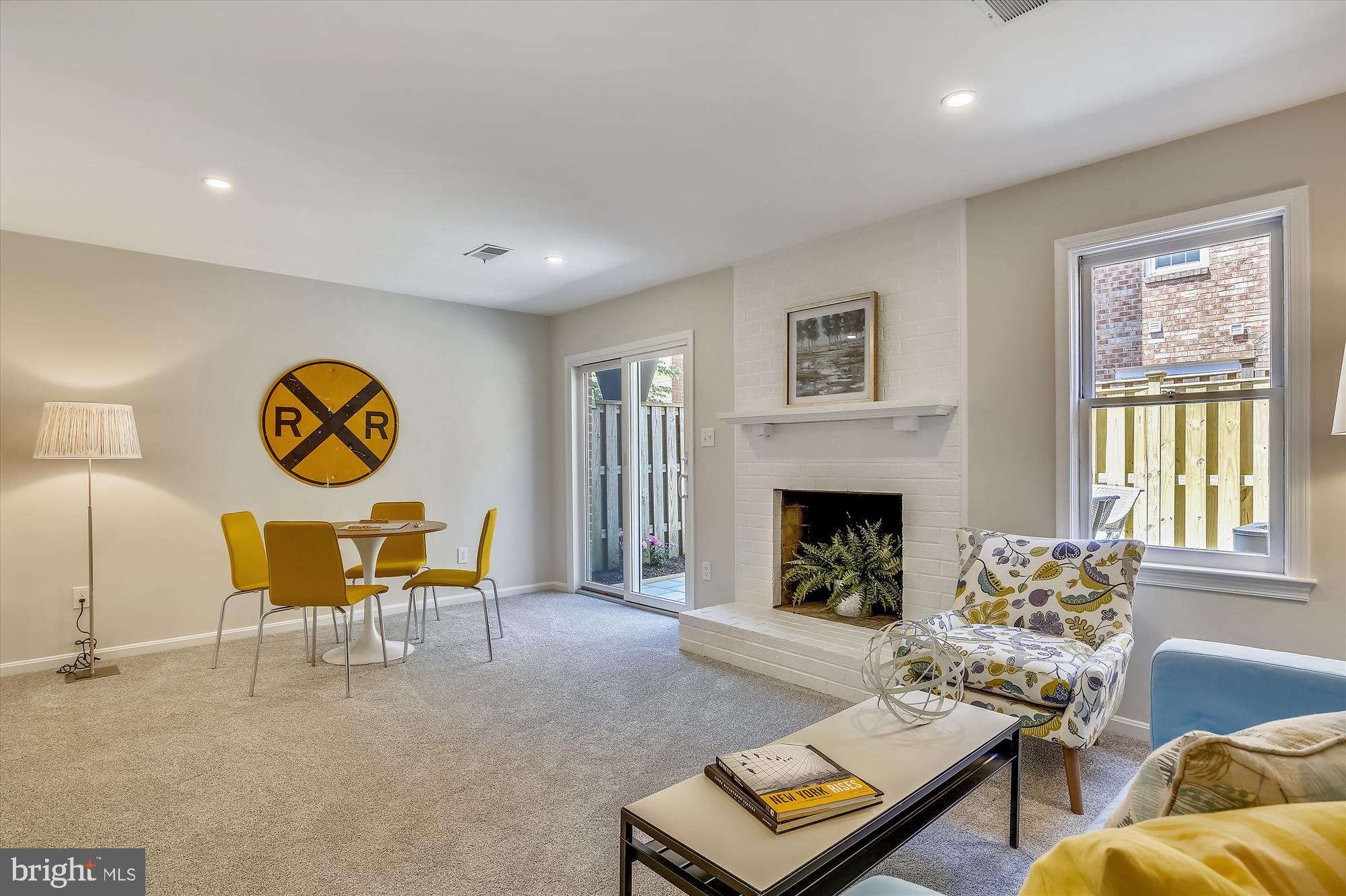 VERNON SQUARE - Residential