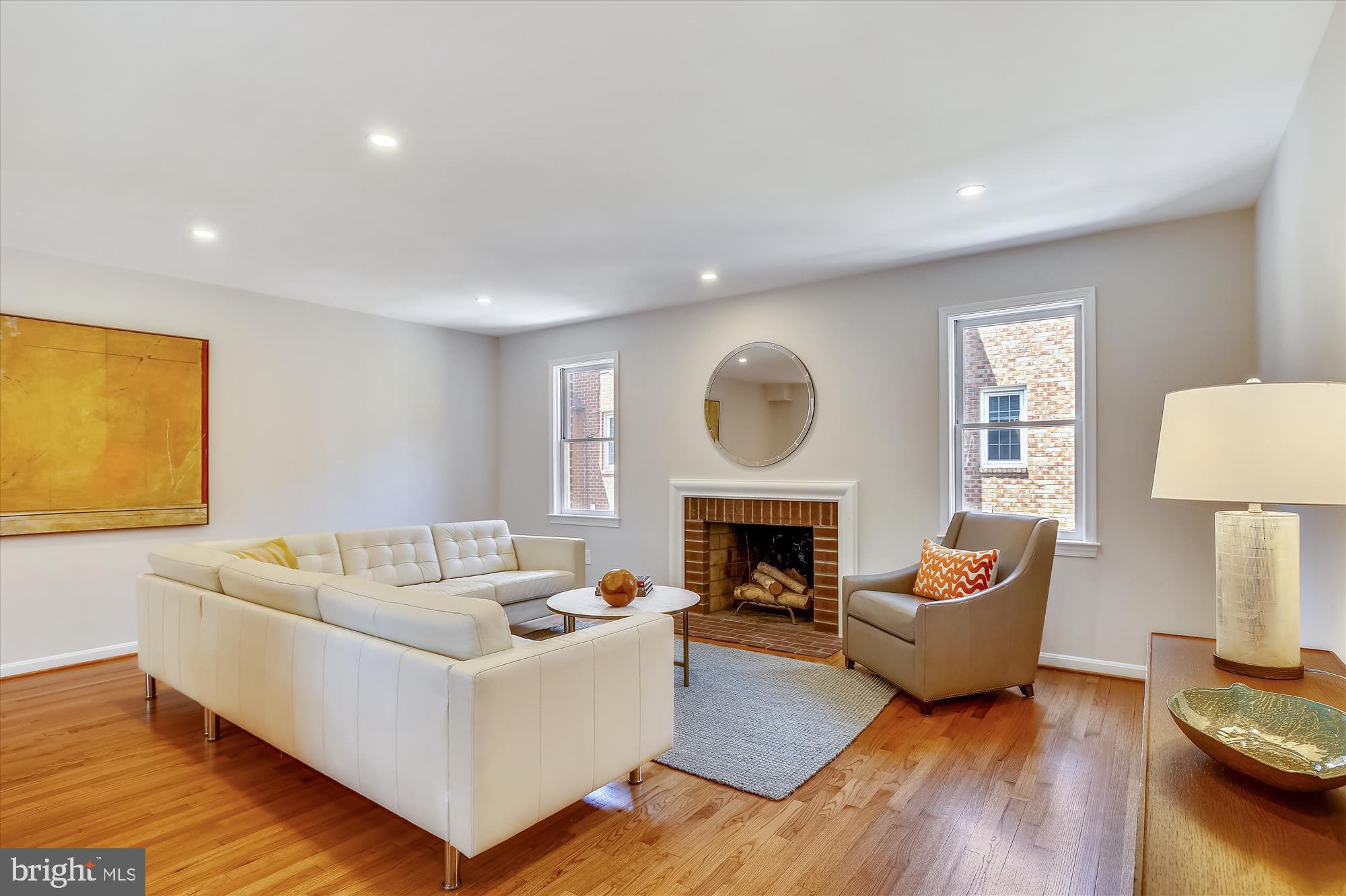 VERNON SQUARE - Residential