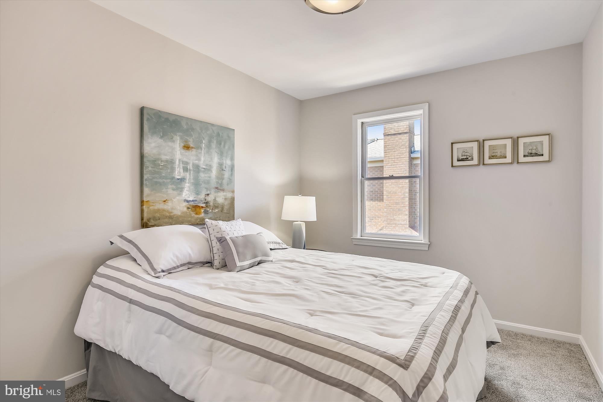 VERNON SQUARE - Residential