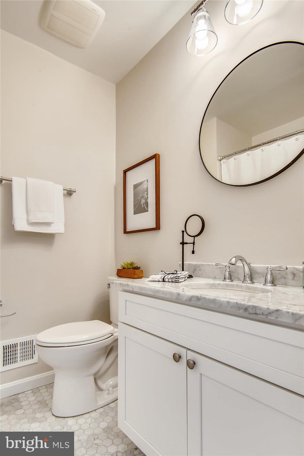 VERNON SQUARE - Residential