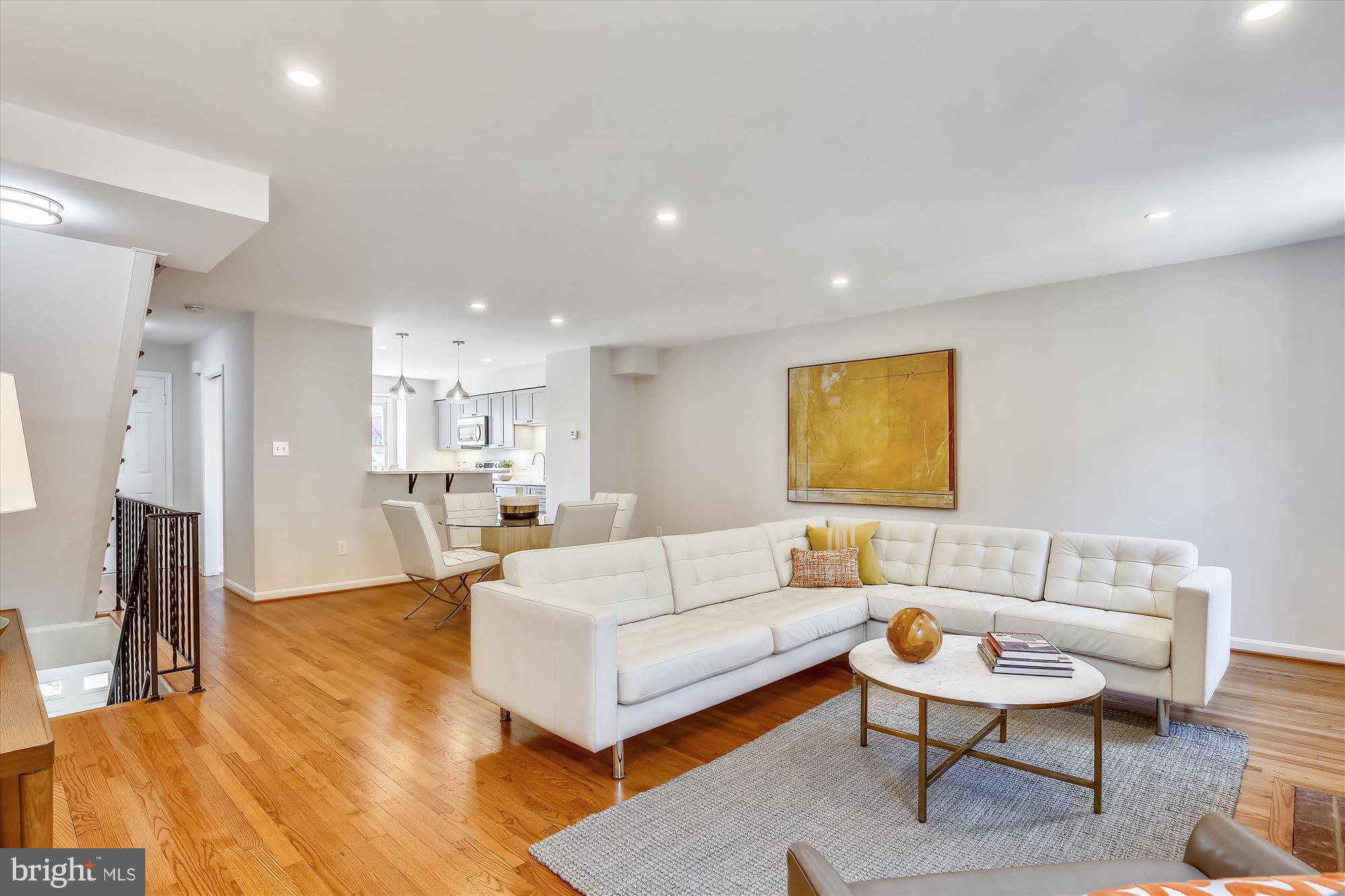 VERNON SQUARE - Residential