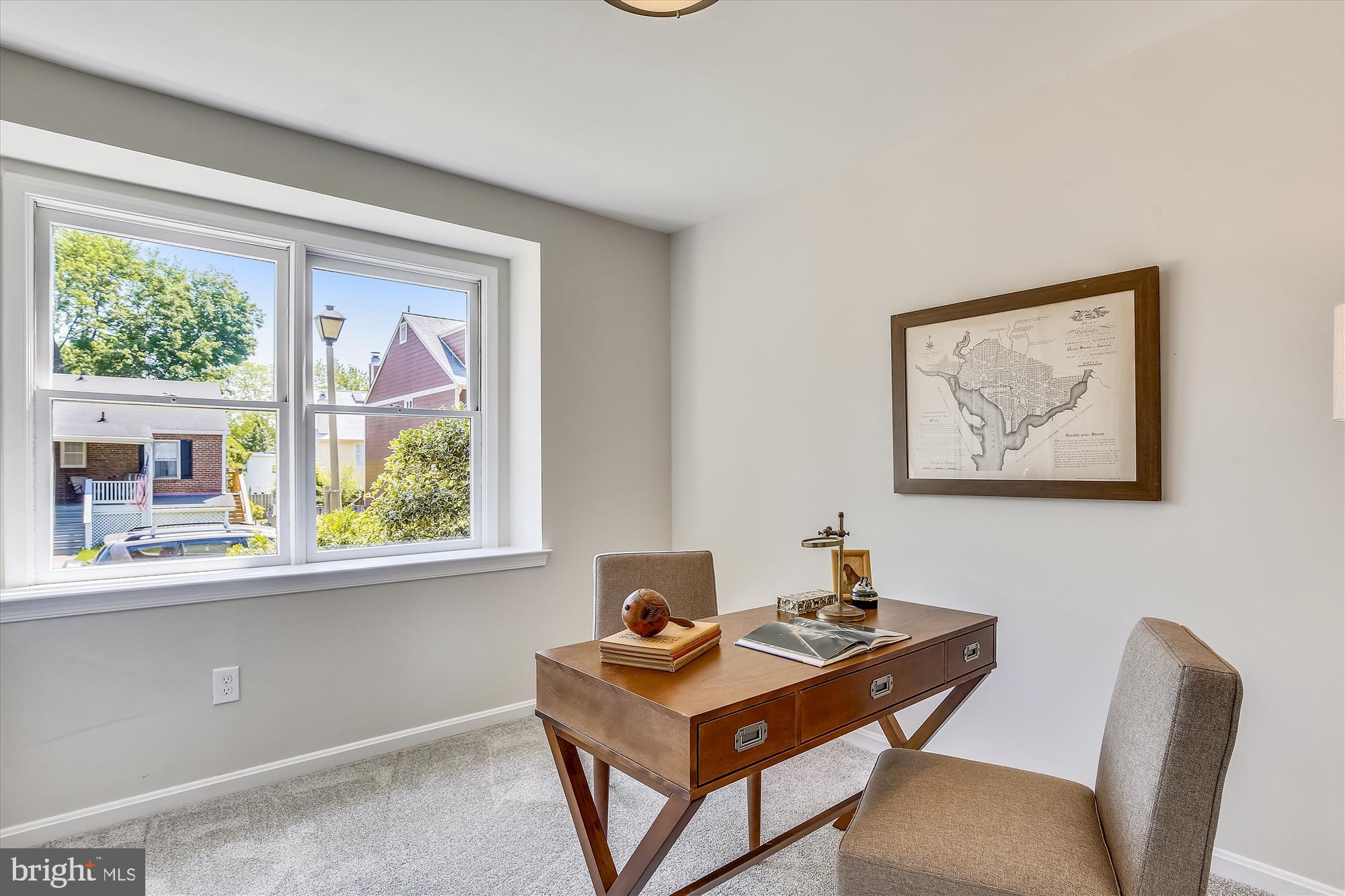 VERNON SQUARE - Residential