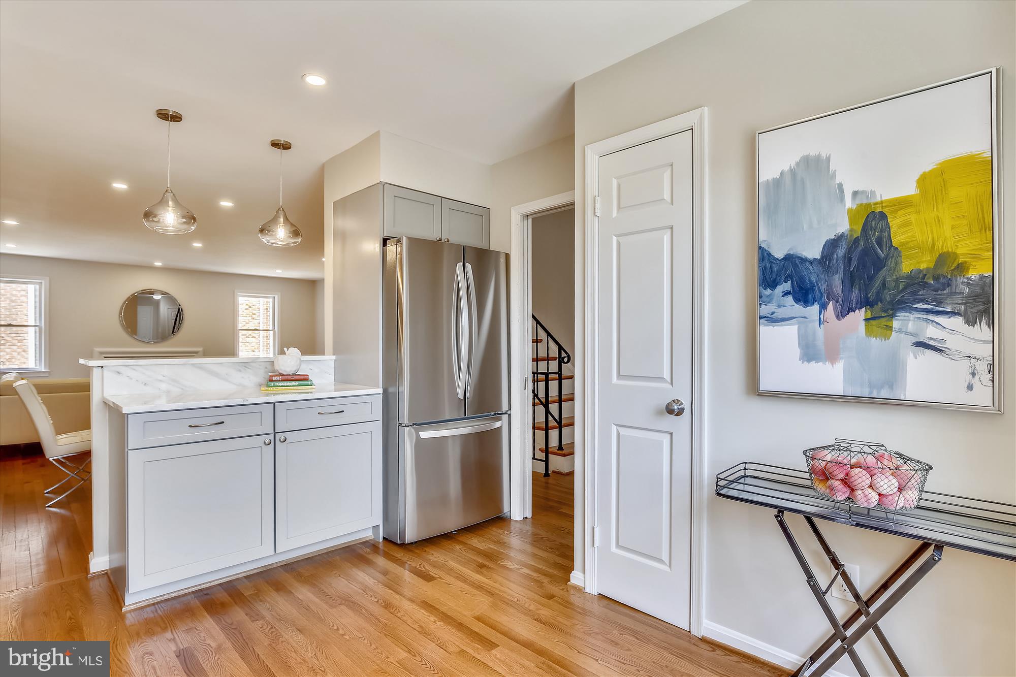 VERNON SQUARE - Residential